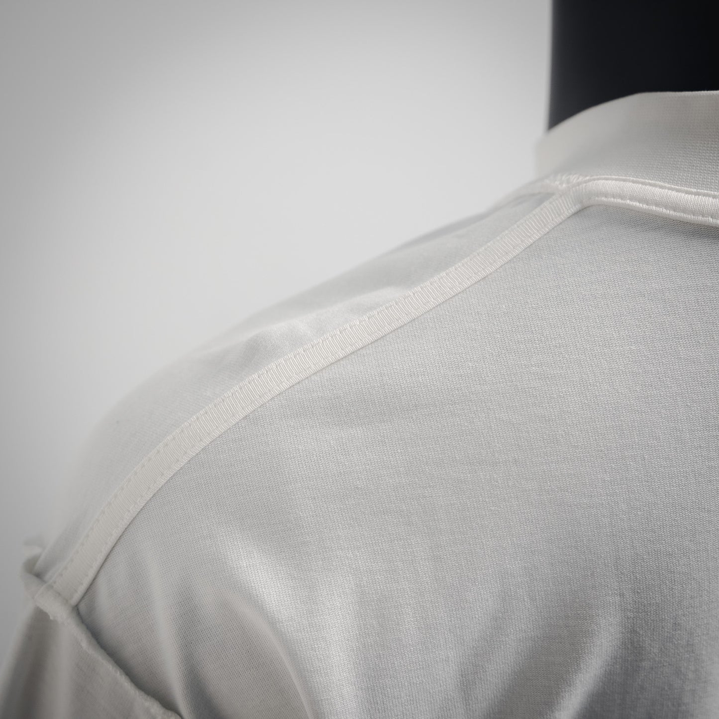 B &Adi co-branded embroidered T-shirt