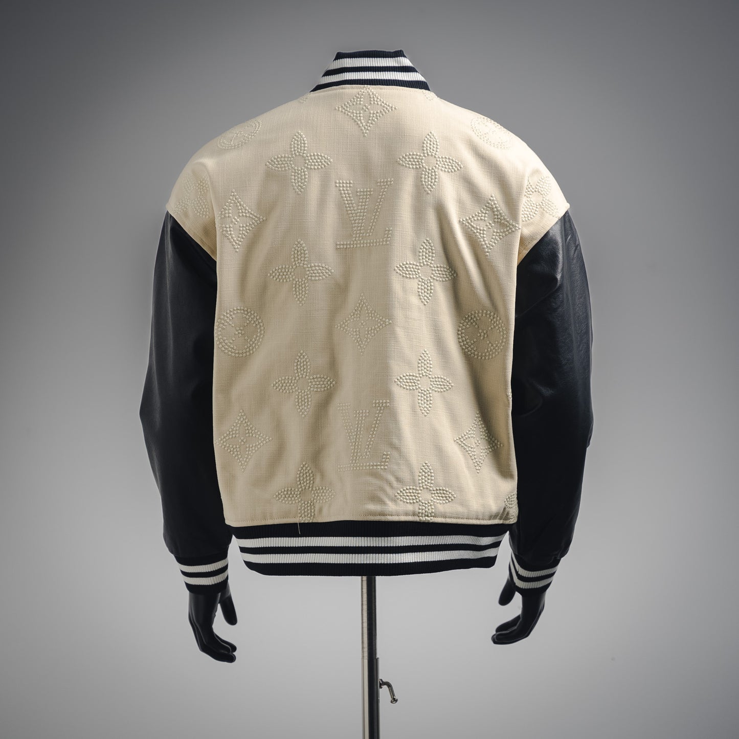 1V Pearl button baseball jacket