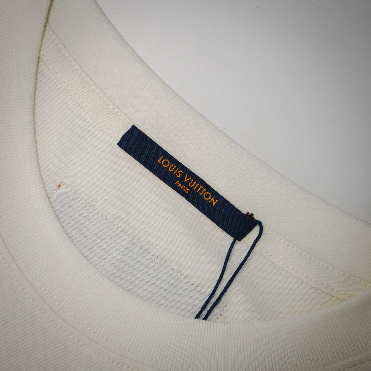 1V Embroidered Logo T-shirt