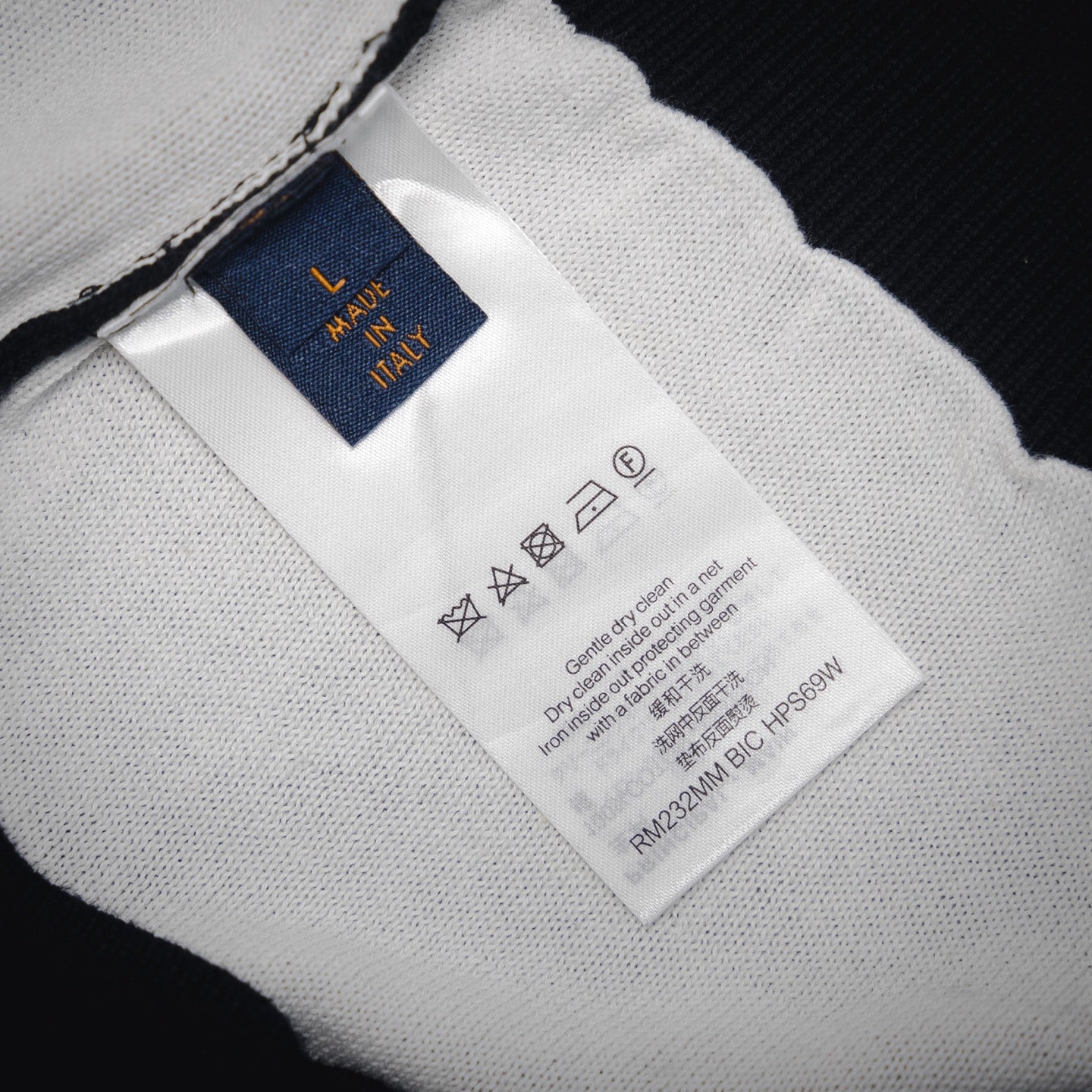 1V 24FW Starry Sky Gradient Round Neck Sweater
