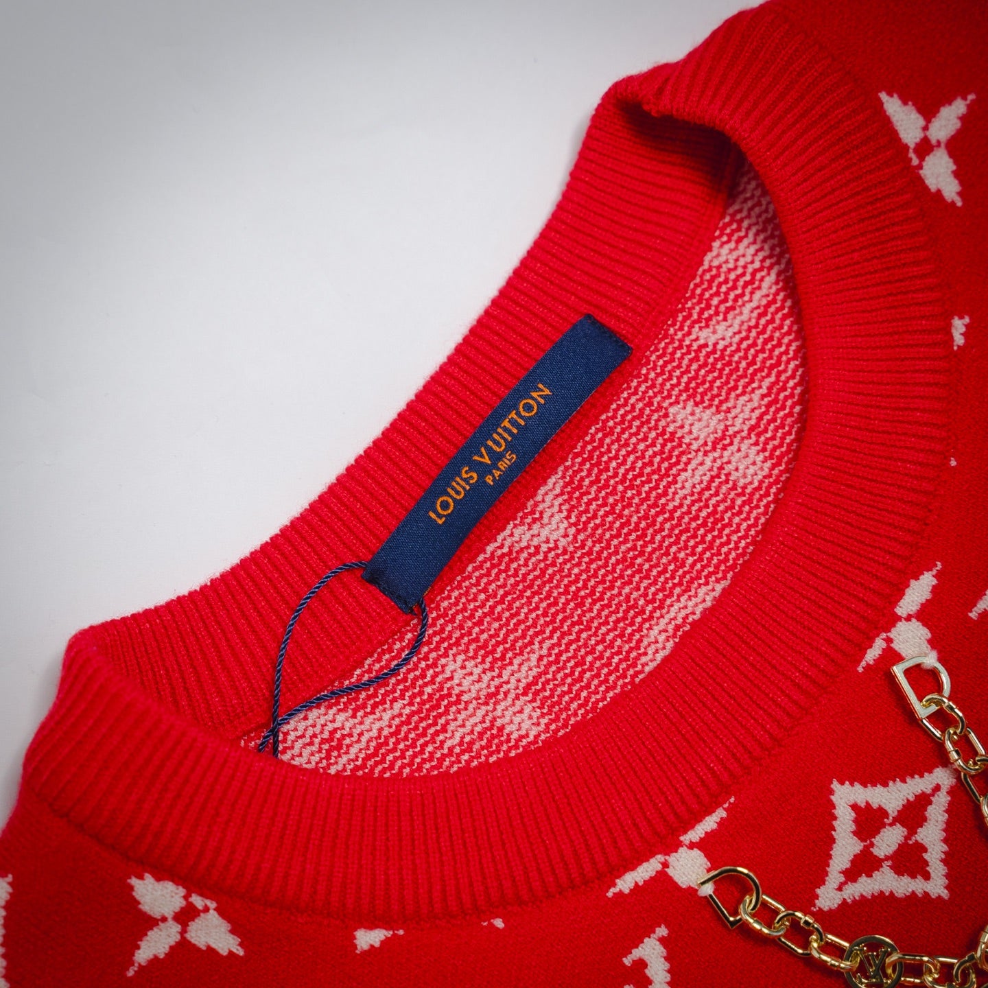 1V 24ss Chain Print Crew Neck Sweater