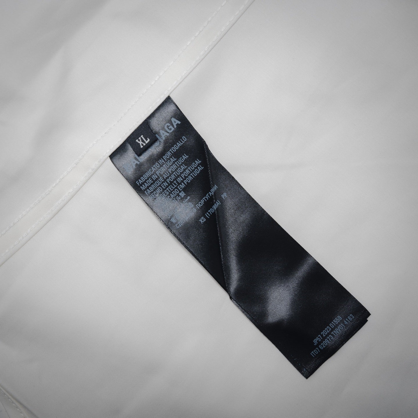 B Letter printed long-sleeved shirt