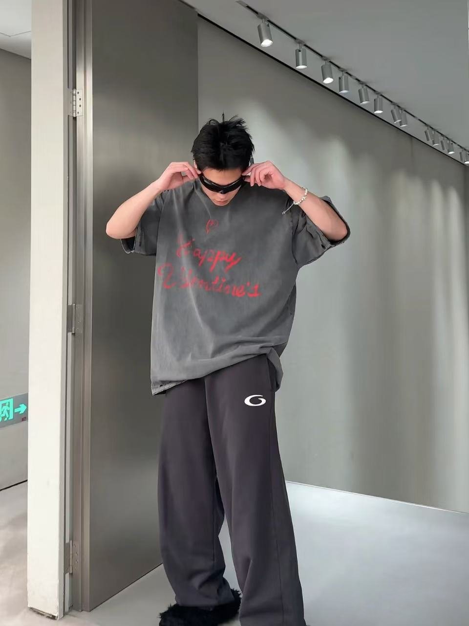 B 2025ss new love graffiti T-shirt
