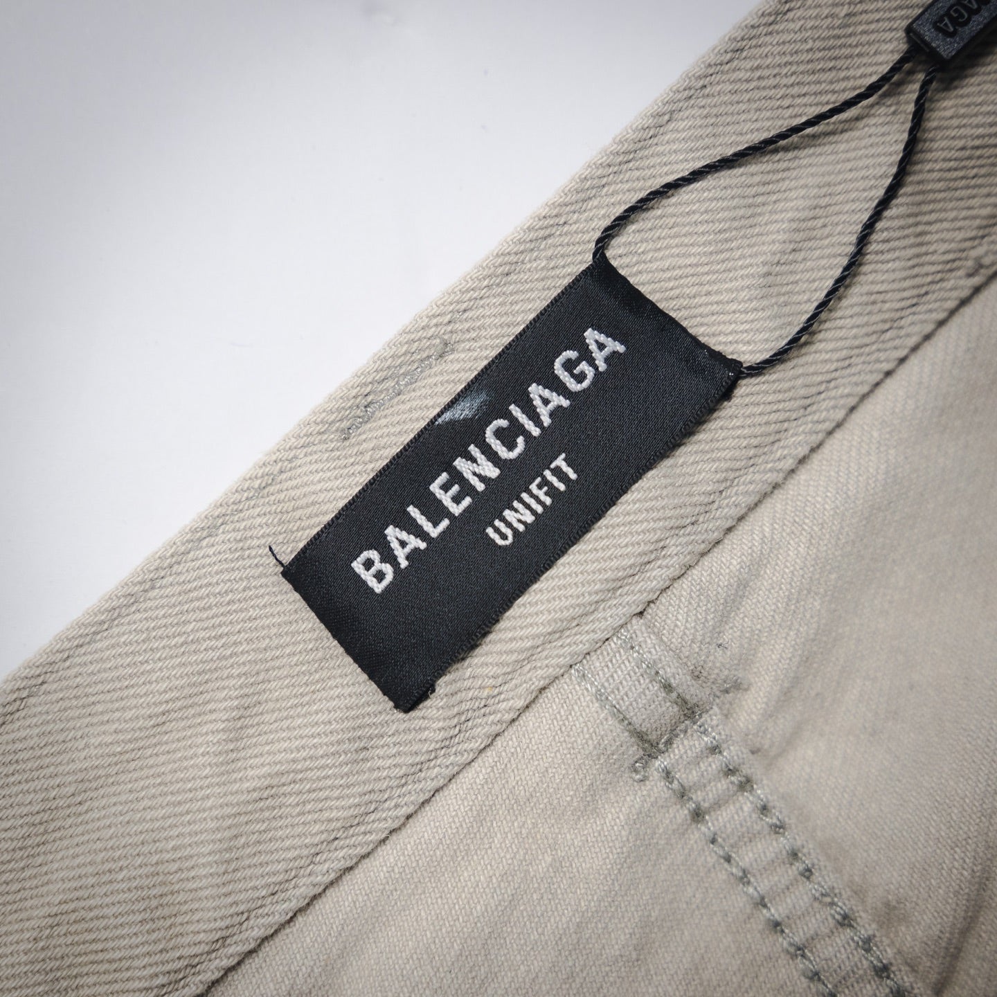 B 24FW catwalk style graffiti jeans
