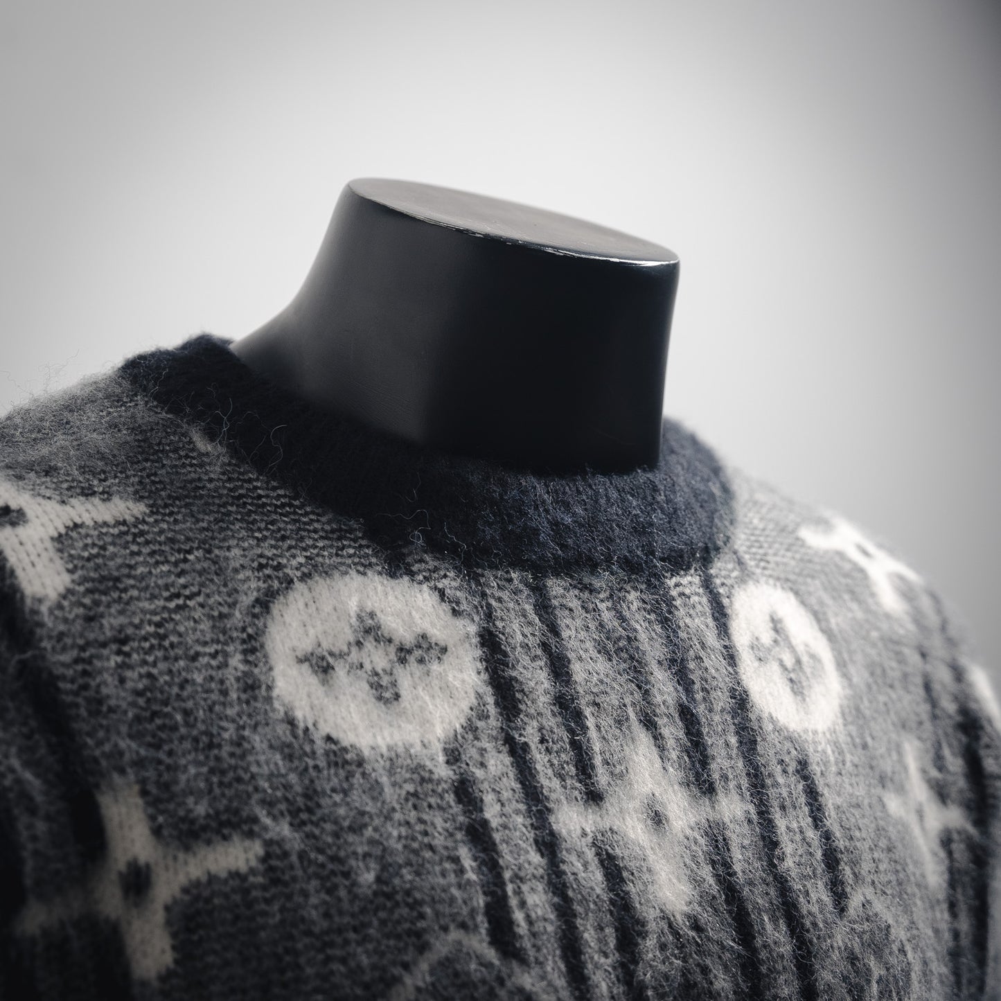 L 24Fw Jacquard-Woll-Pullover-Sweater