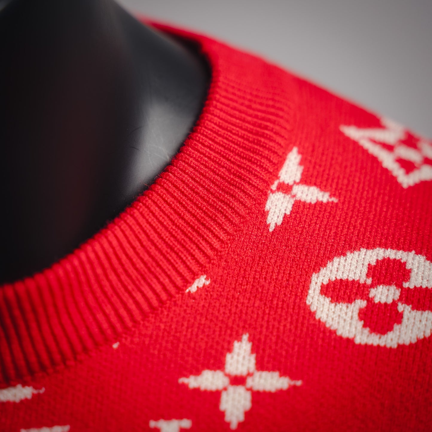 1V 24ss Chain Print Crew Neck Sweater