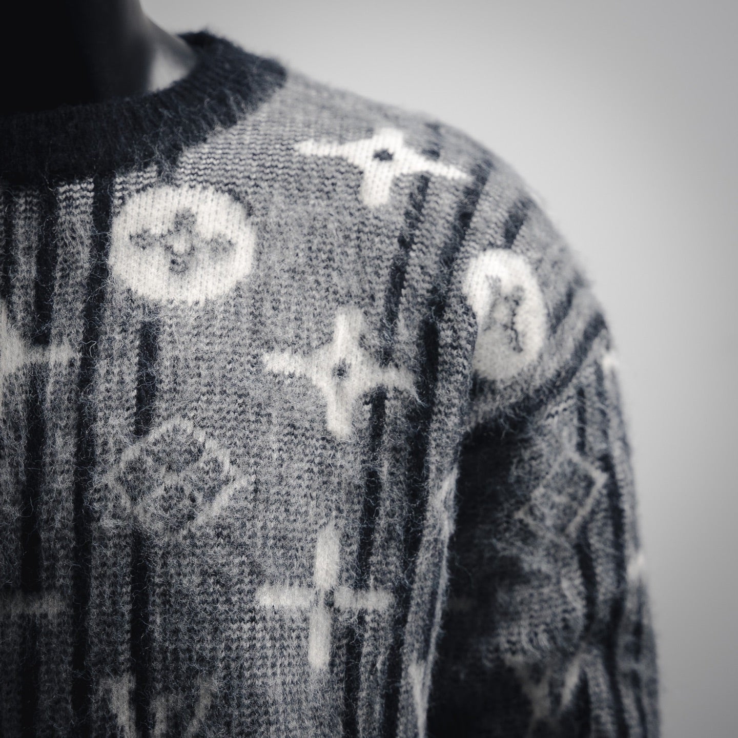 L 24Fw Jacquard-Woll-Pullover-Sweater