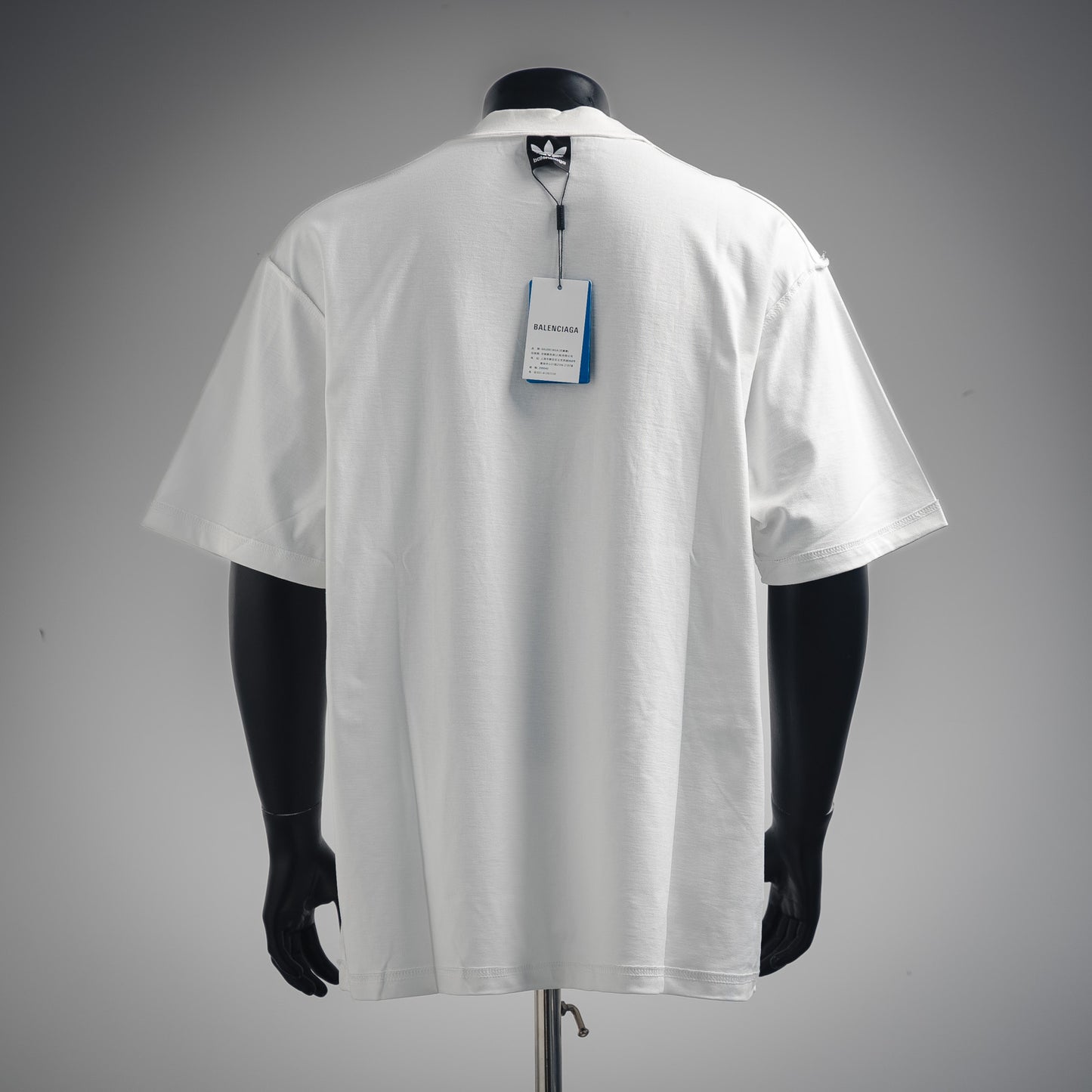B &Adi co-branded embroidered T-shirt