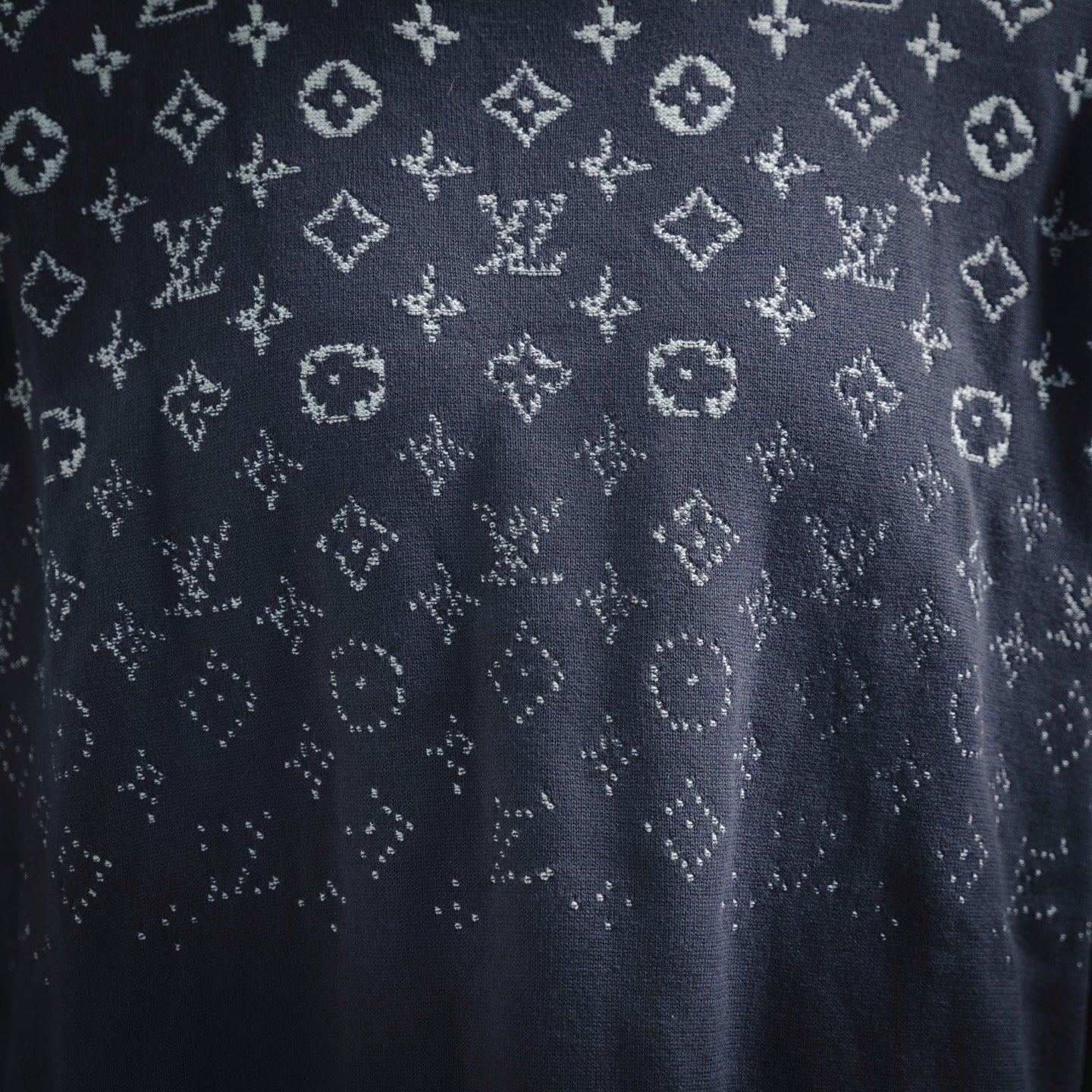 1V 24FW Starry Sky Gradient Round Neck Sweater