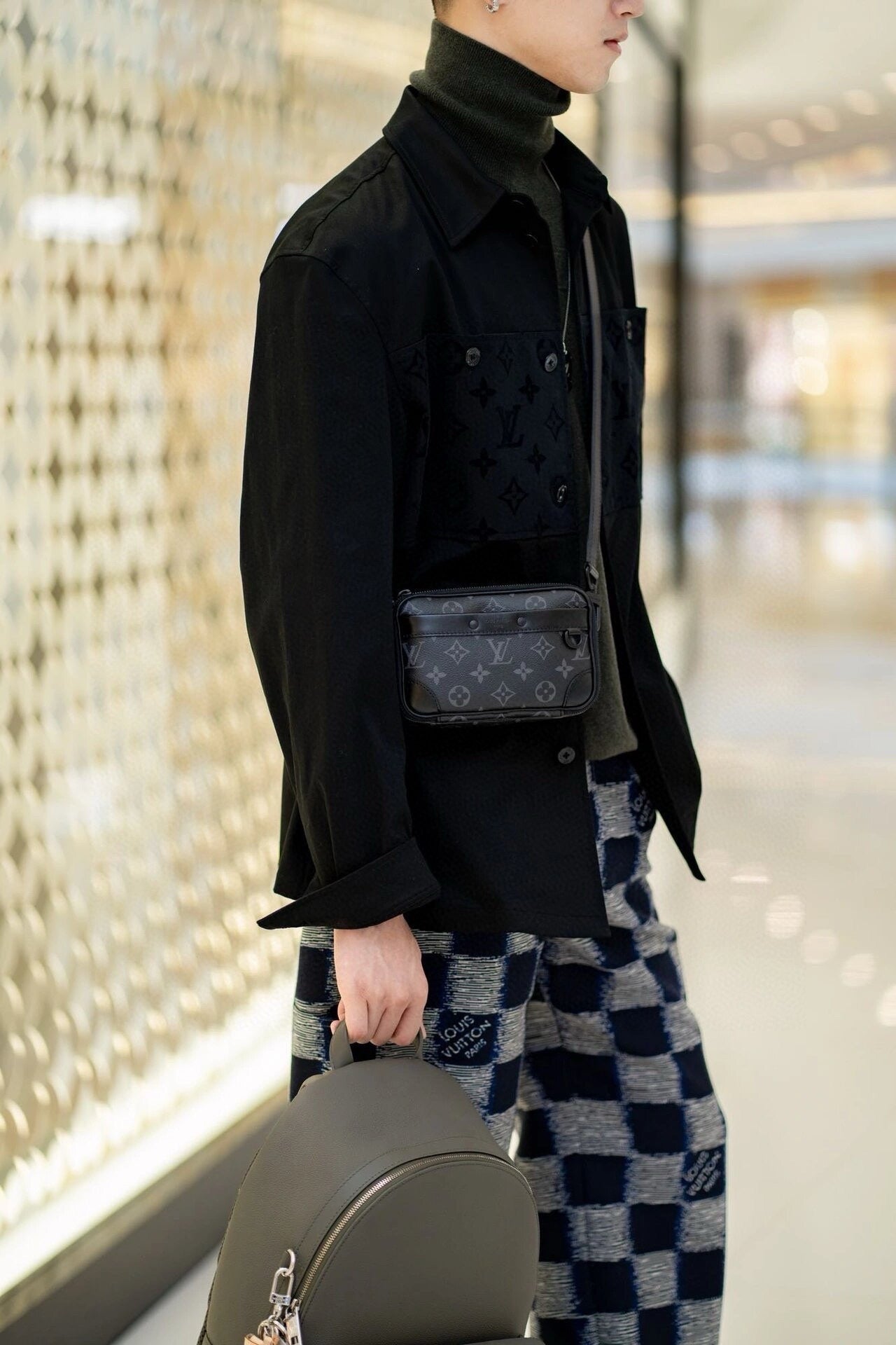 1V Black flocked patchwork shirt Set