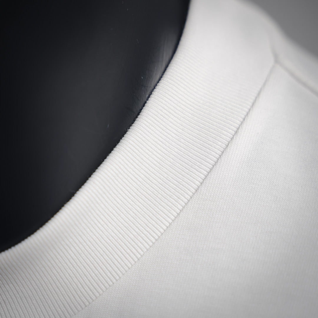 1V Classic Chain Embroidered T-shirt