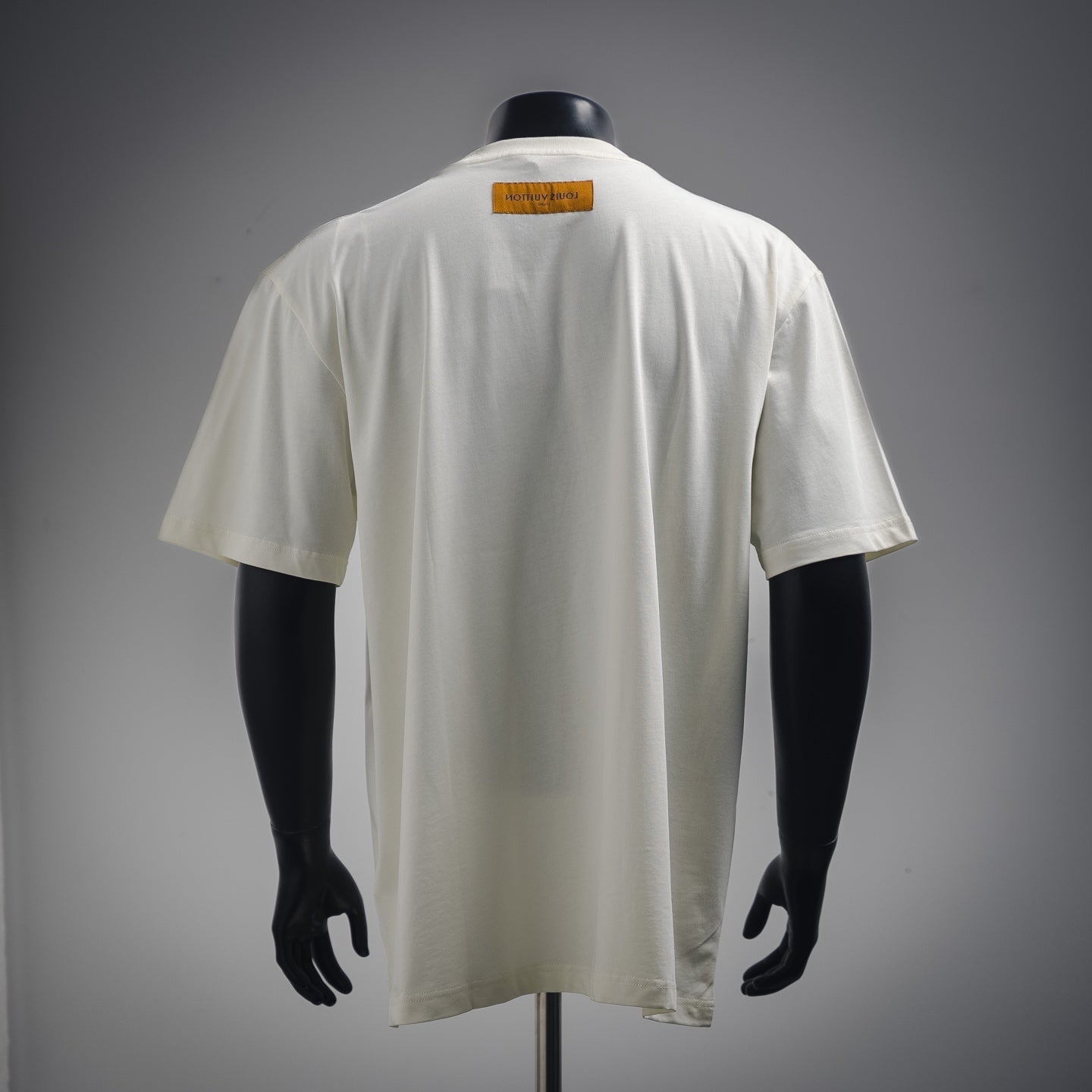 1V Embroidered Logo T-shirt