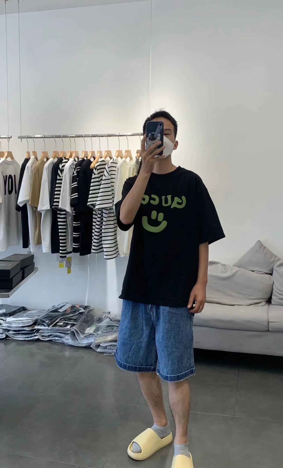 G Smiley Gesicht bedrucktes T-Shirt