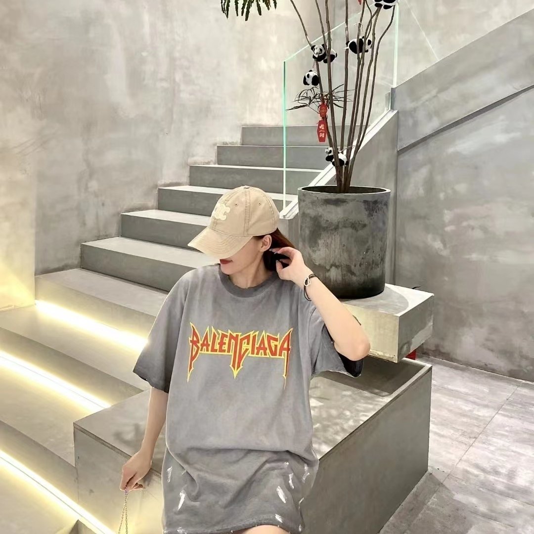 B Rock band series hole T-shirt