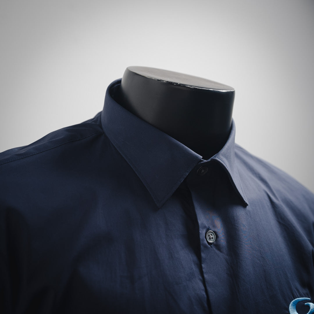 B embroidered logo shirt