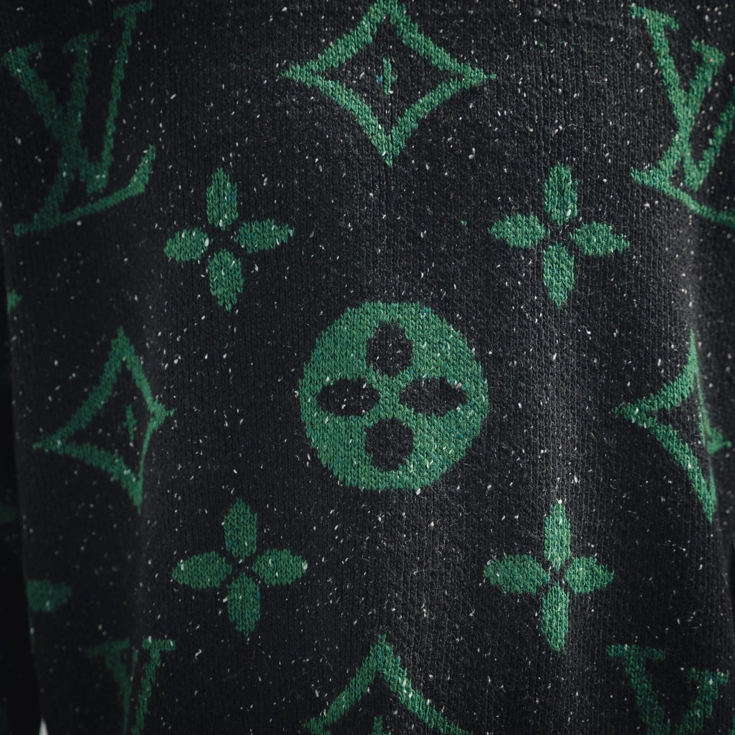 1V 24FW logo jacquard round neck sweater