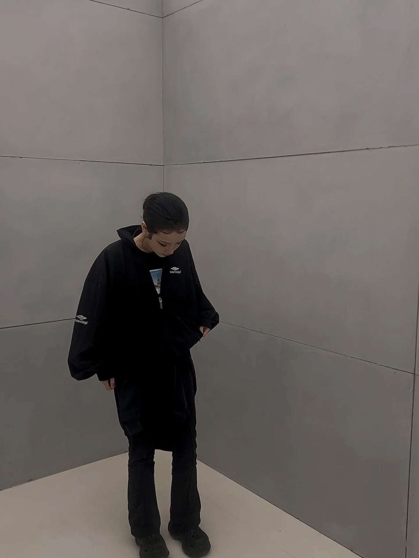 B Logo embroidered jacket