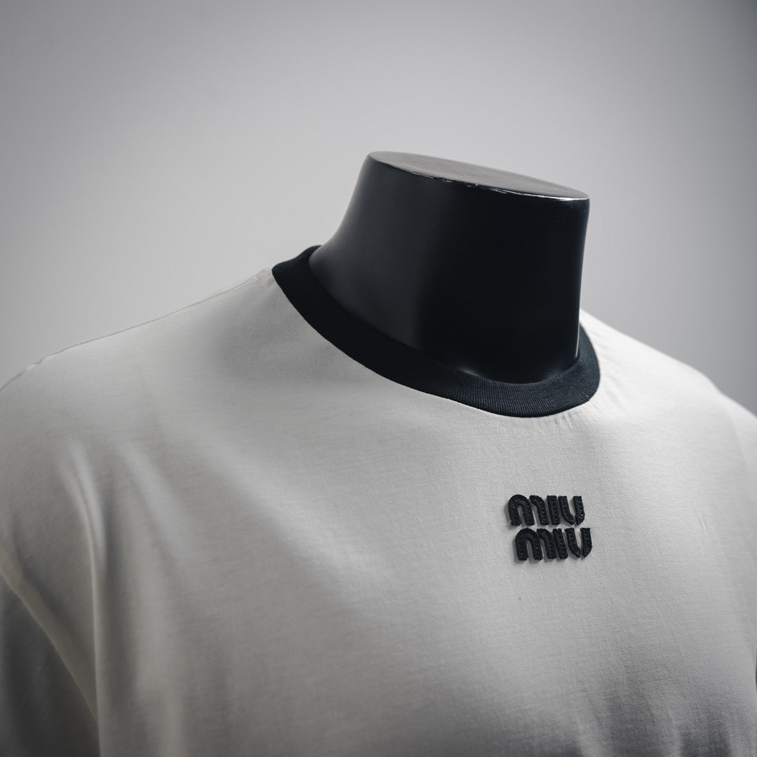 M Embroidered logo T-shirt