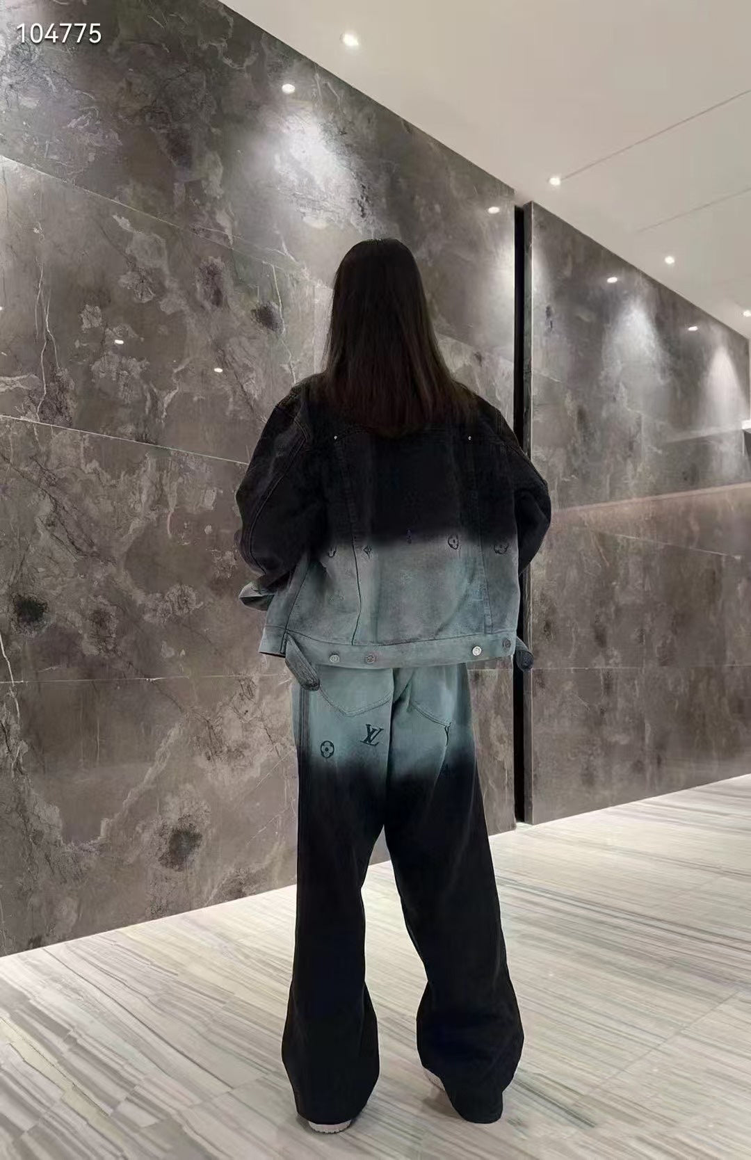 1V 24Fw Embroidered Gradient Jeans Set