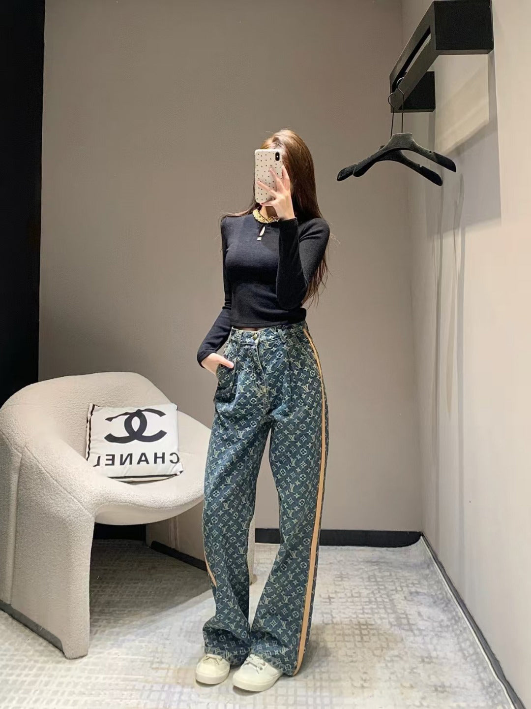 1V Jacquard side leather jeans