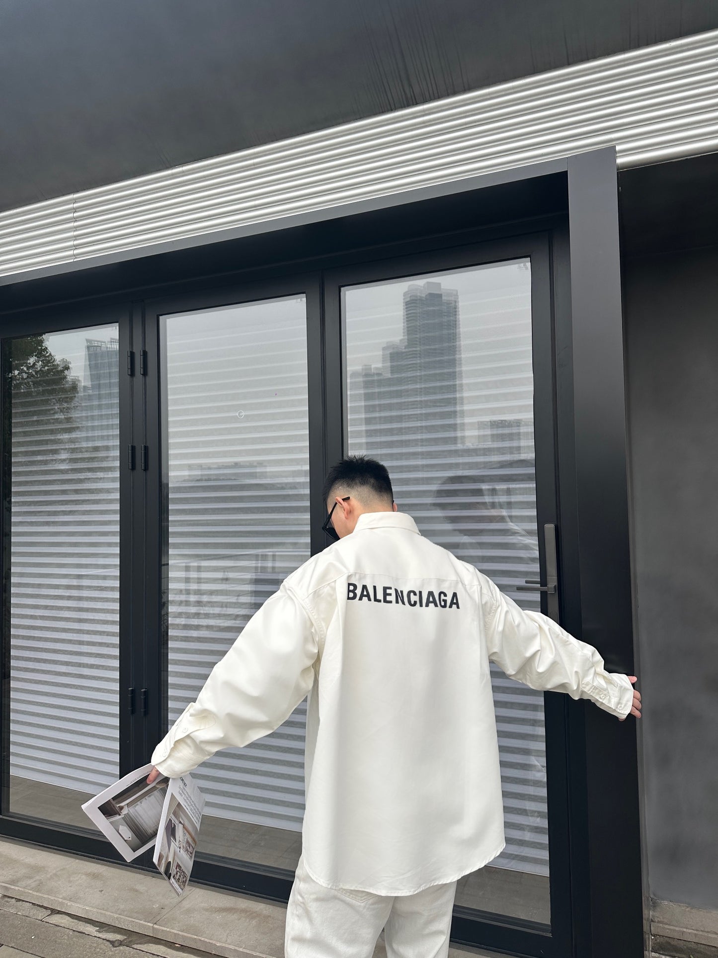 B Letter printed long-sleeved shirt