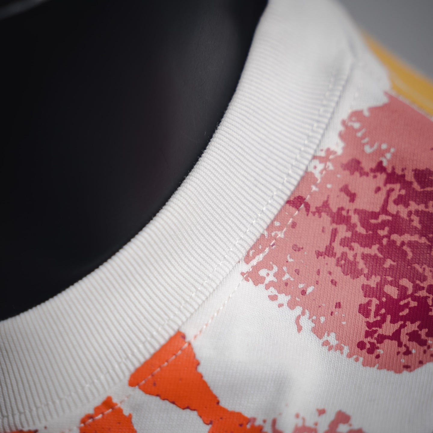 1V 2025ss Colorful ink pattern T-shirt