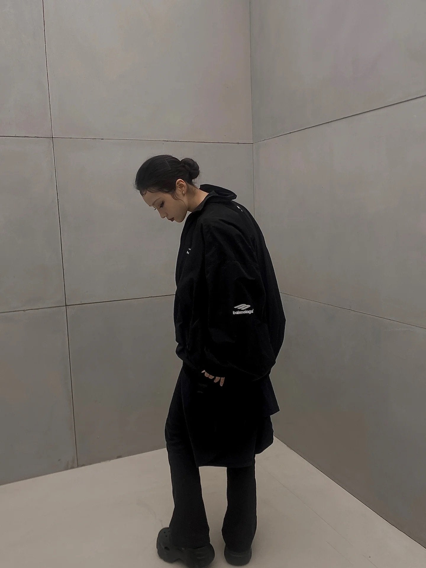 B Logo embroidered jacket