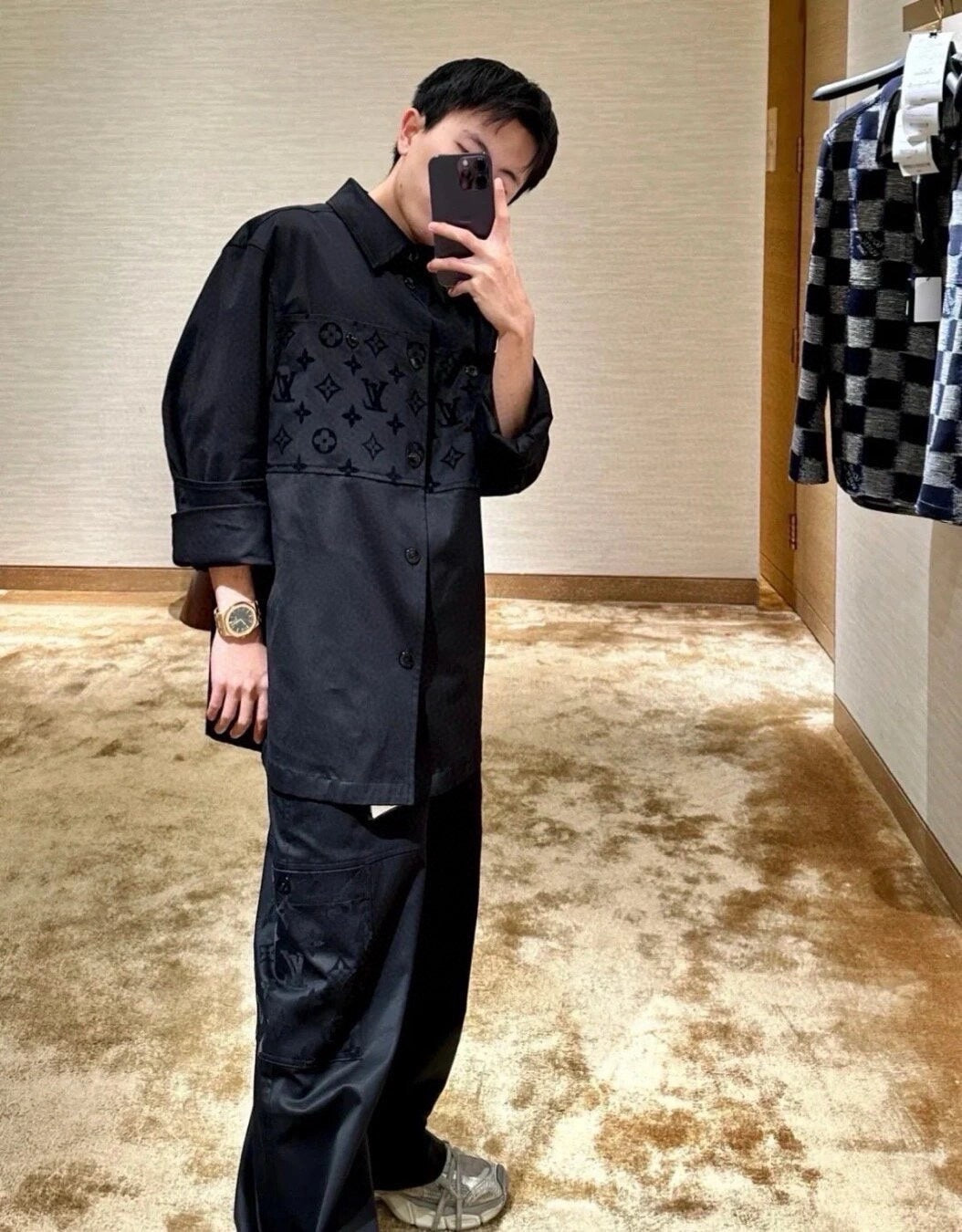 1V Black flocked patchwork shirt Set
