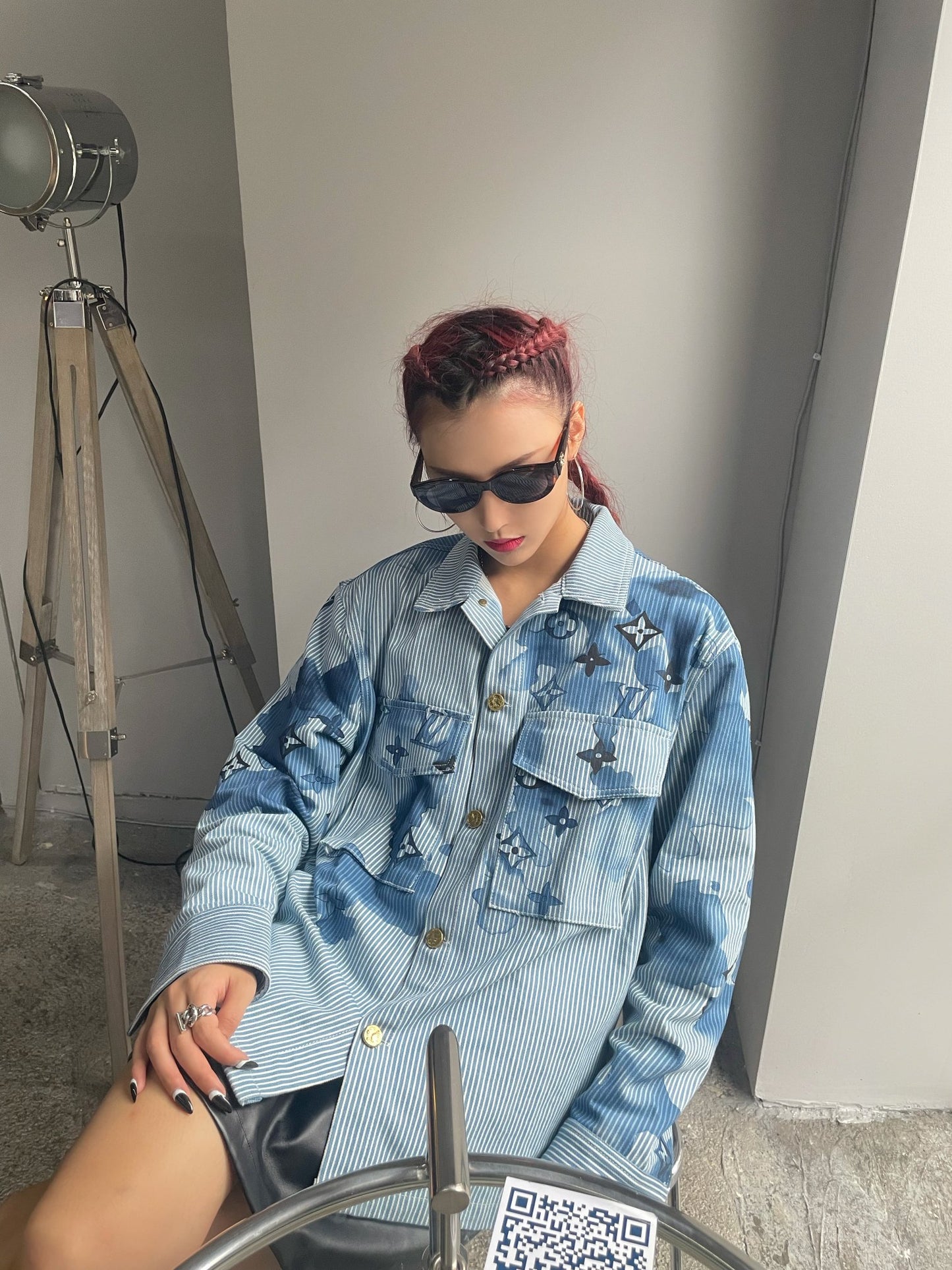 1V Ink pattern denim jacket