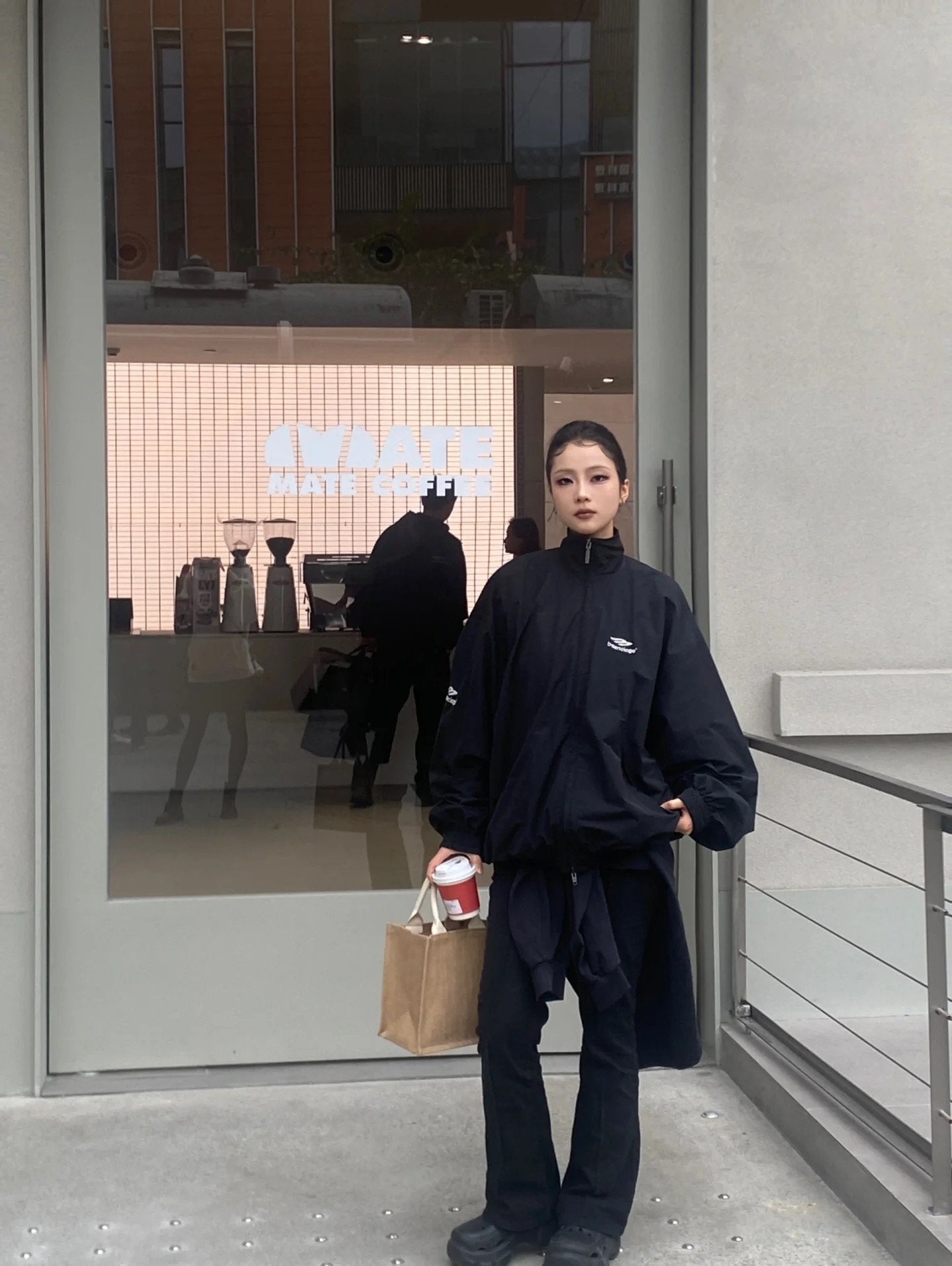 B Logo embroidered jacket