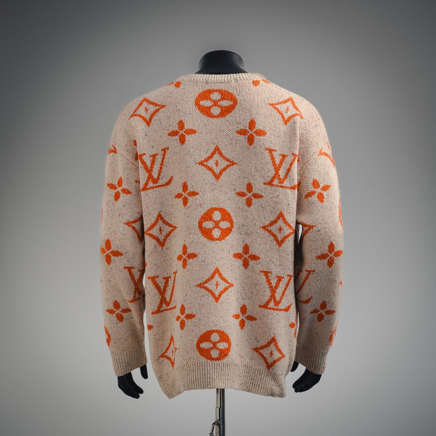 1V 24FW logo jacquard round neck sweater