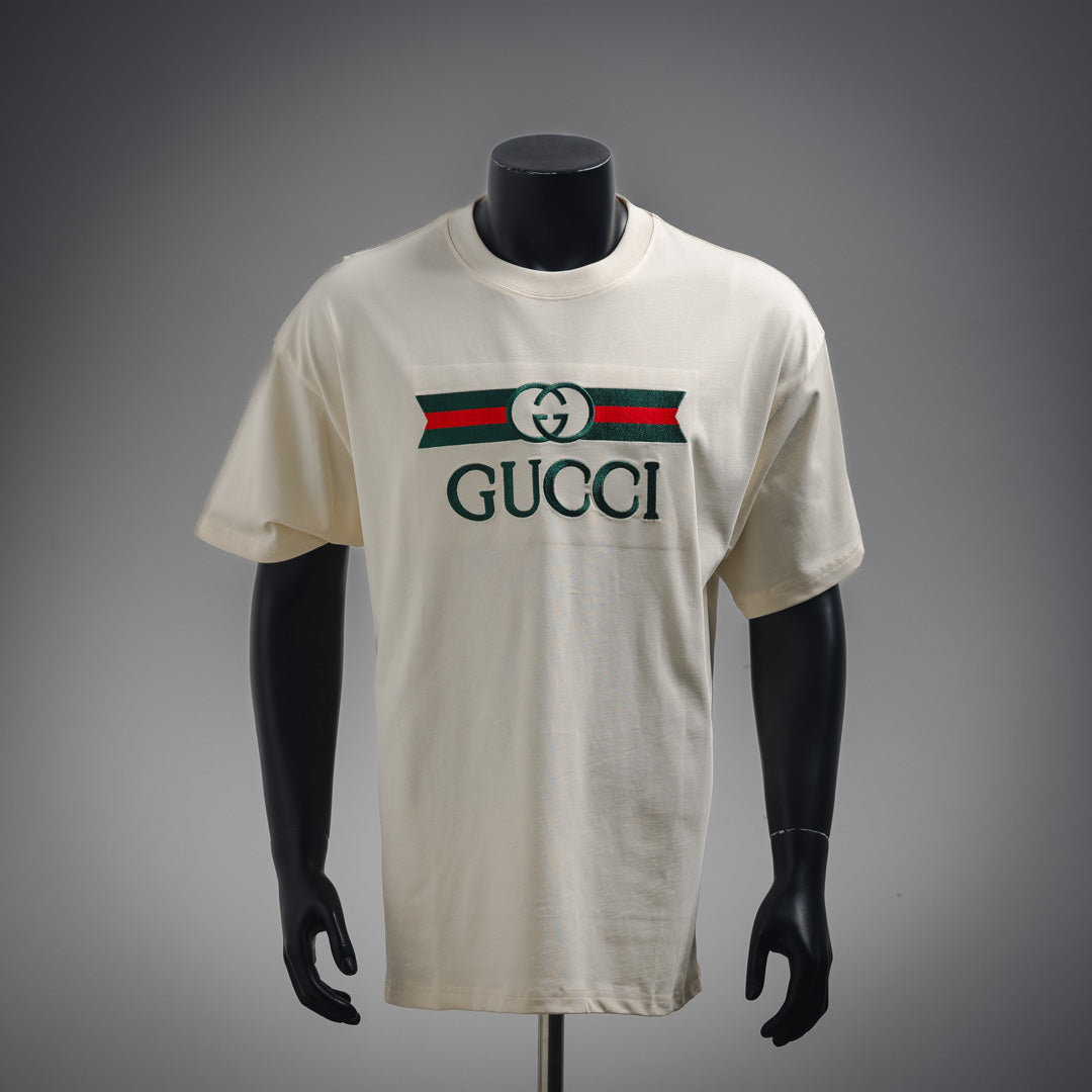 G Belt Logo besticktes T-Shirt