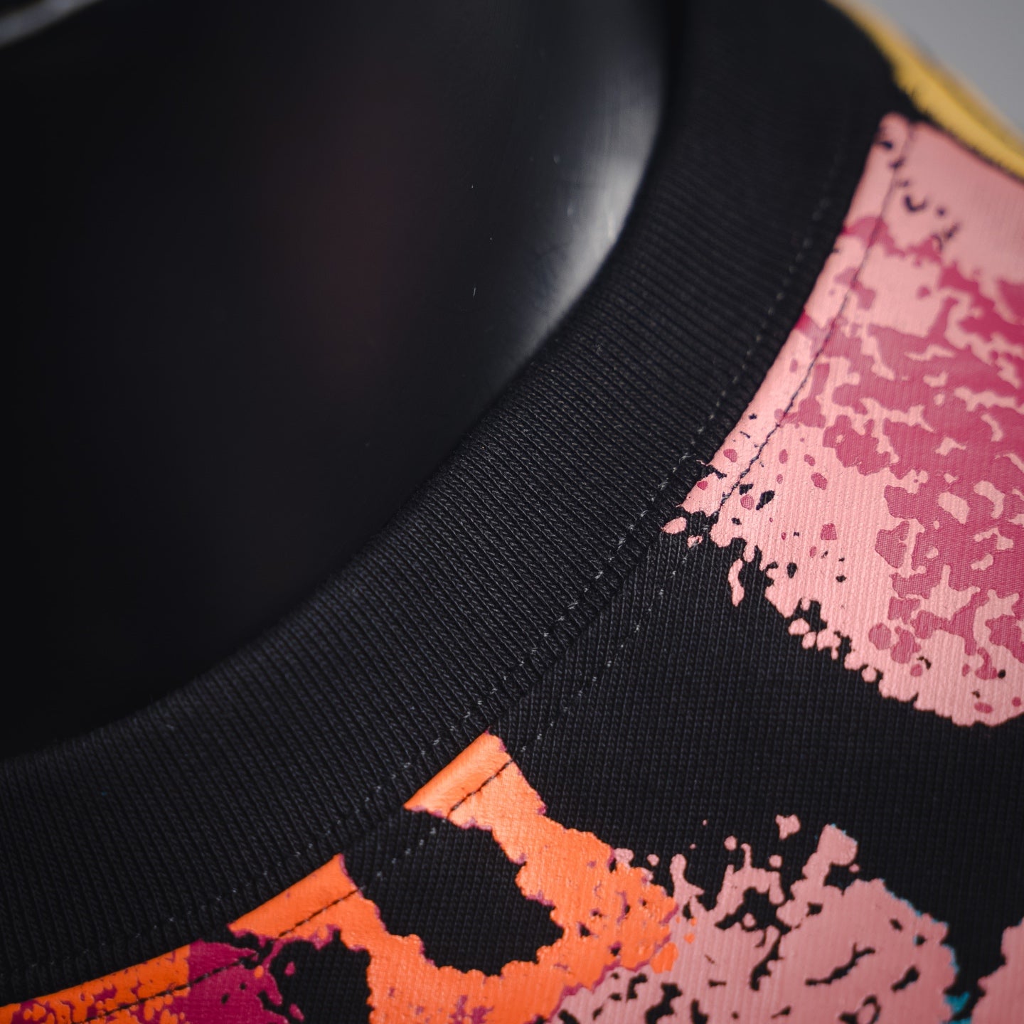 1V 2025ss Colorful ink pattern T-shirt