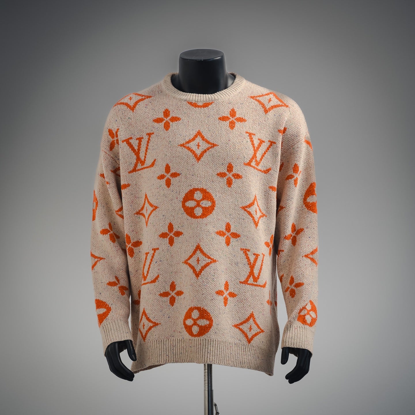 1V 24FW logo jacquard round neck sweater