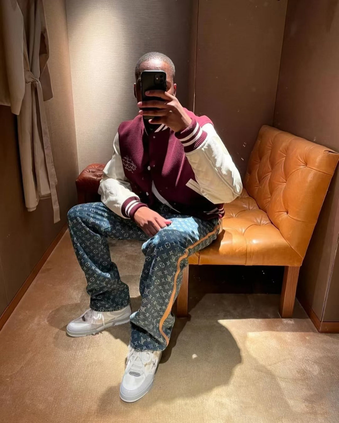 1V Jacquard side leather jeans
