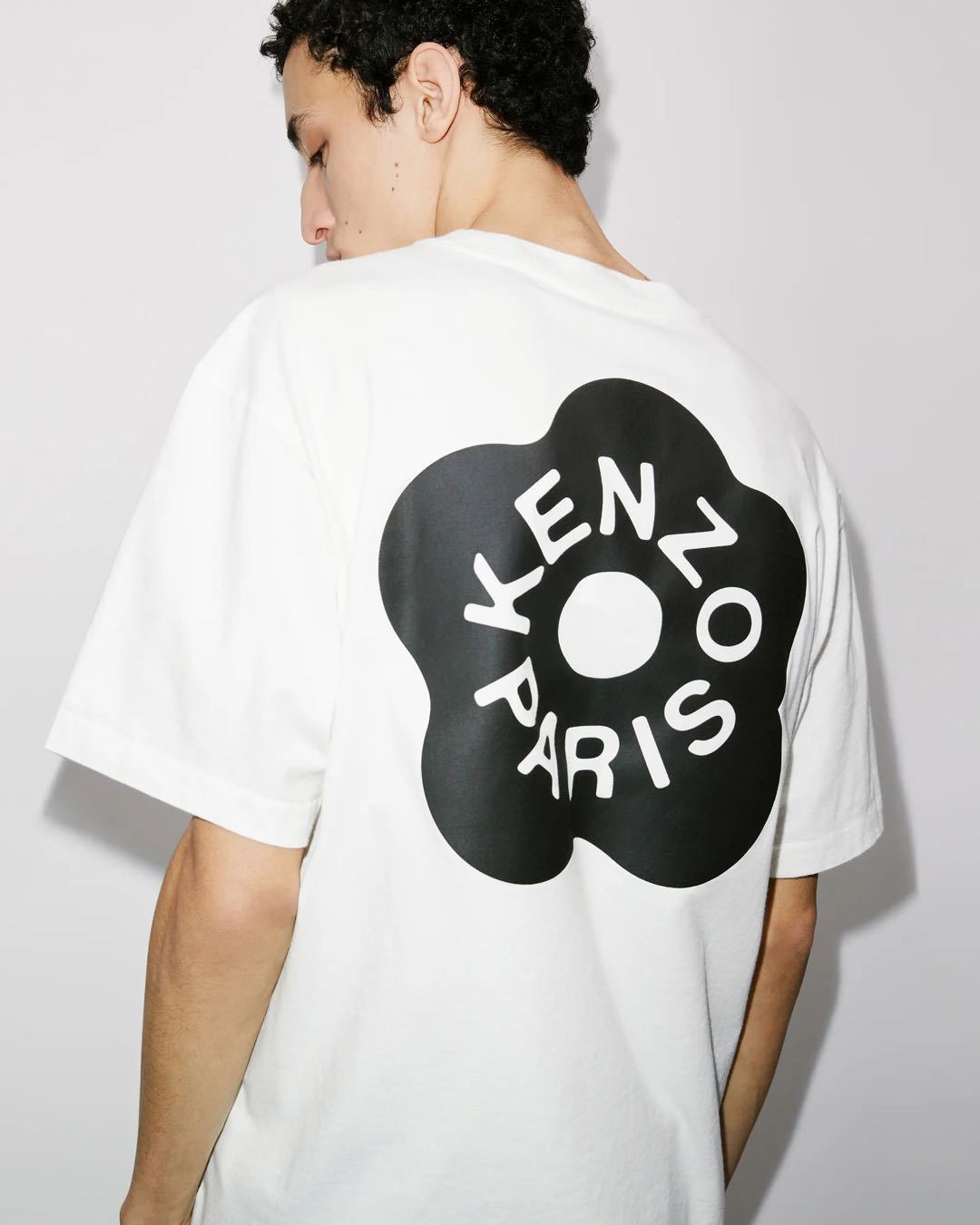 Ke Jahr des Drachen Serie Blumen T-Shirt