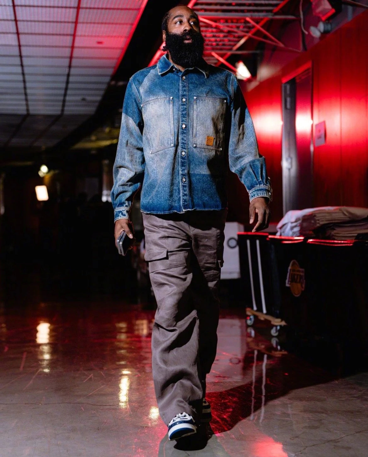 L 24FW sonnenverblasste Jeansjacke