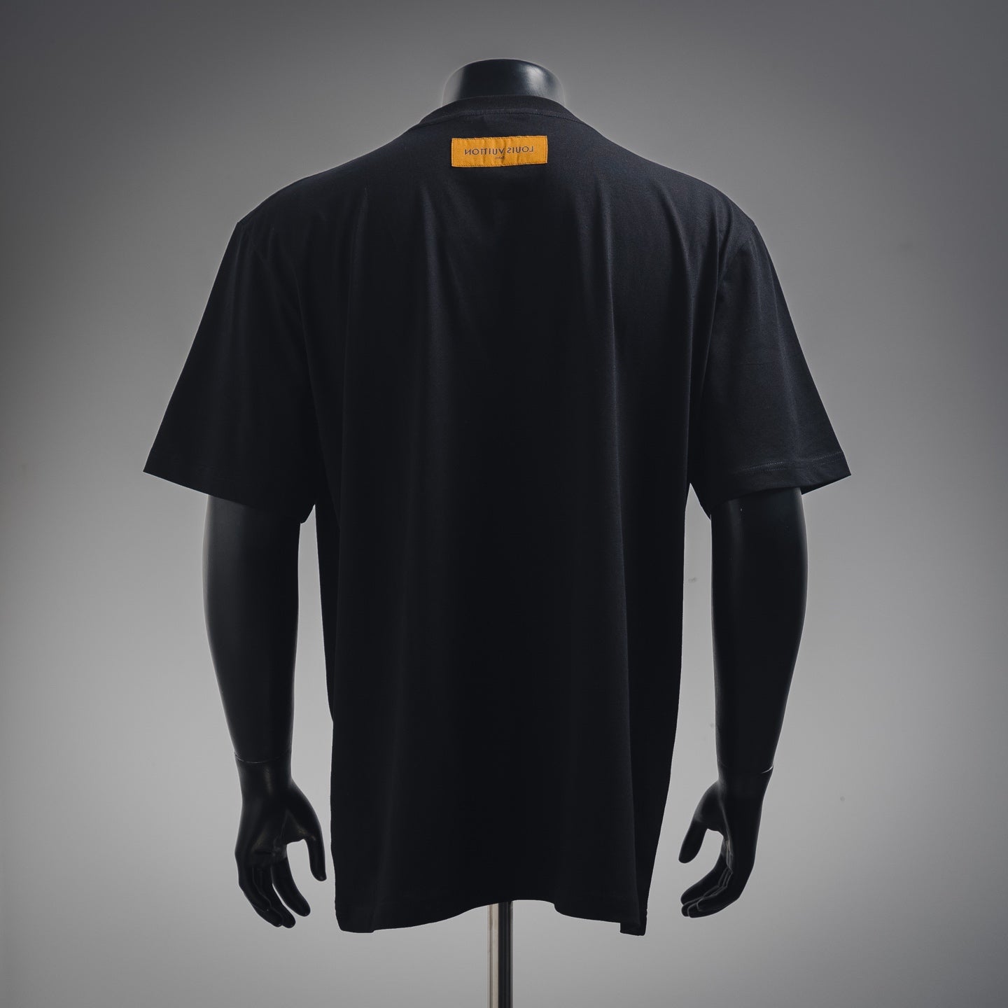 1V Embroidered Logo T-shirt