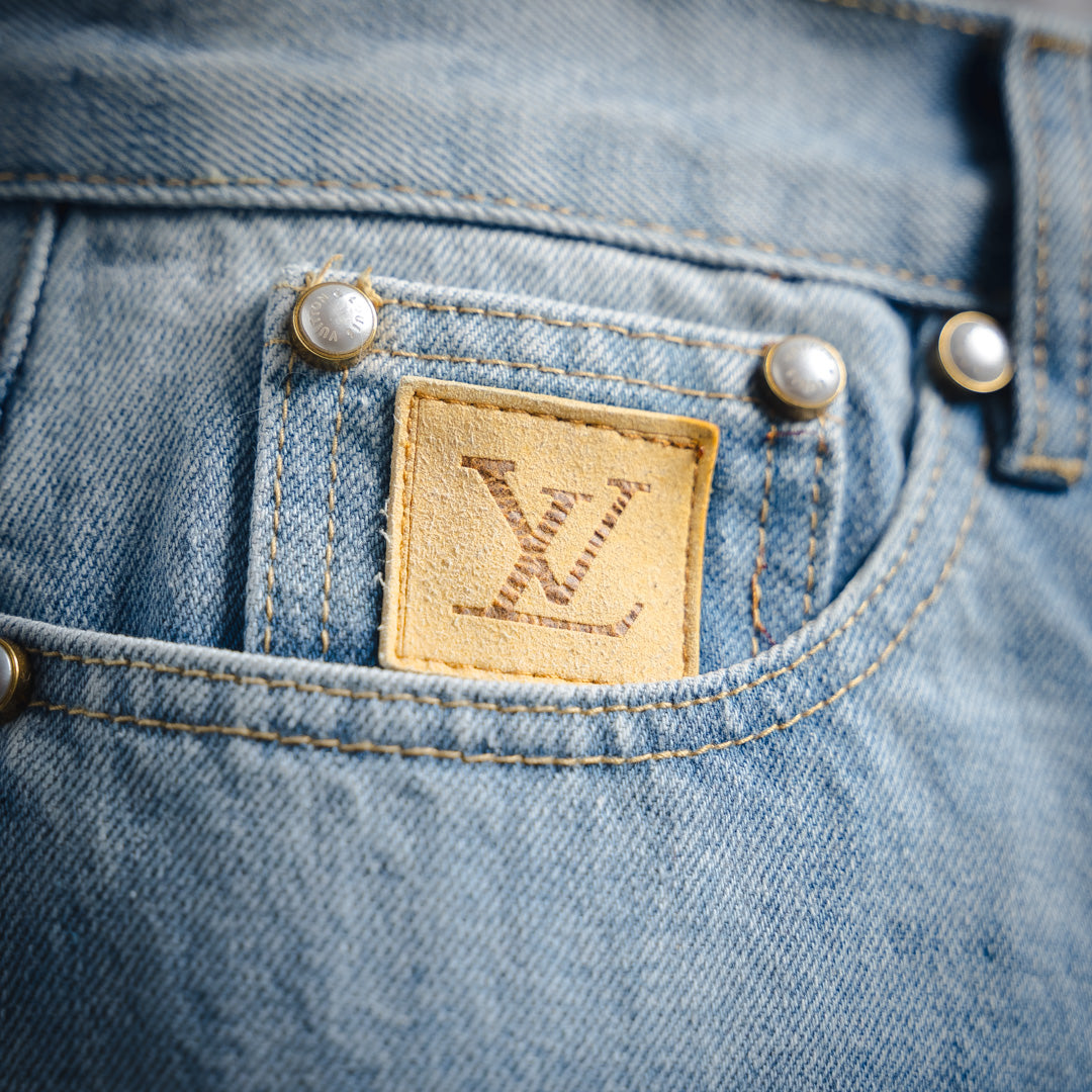 1V 2025 jeans