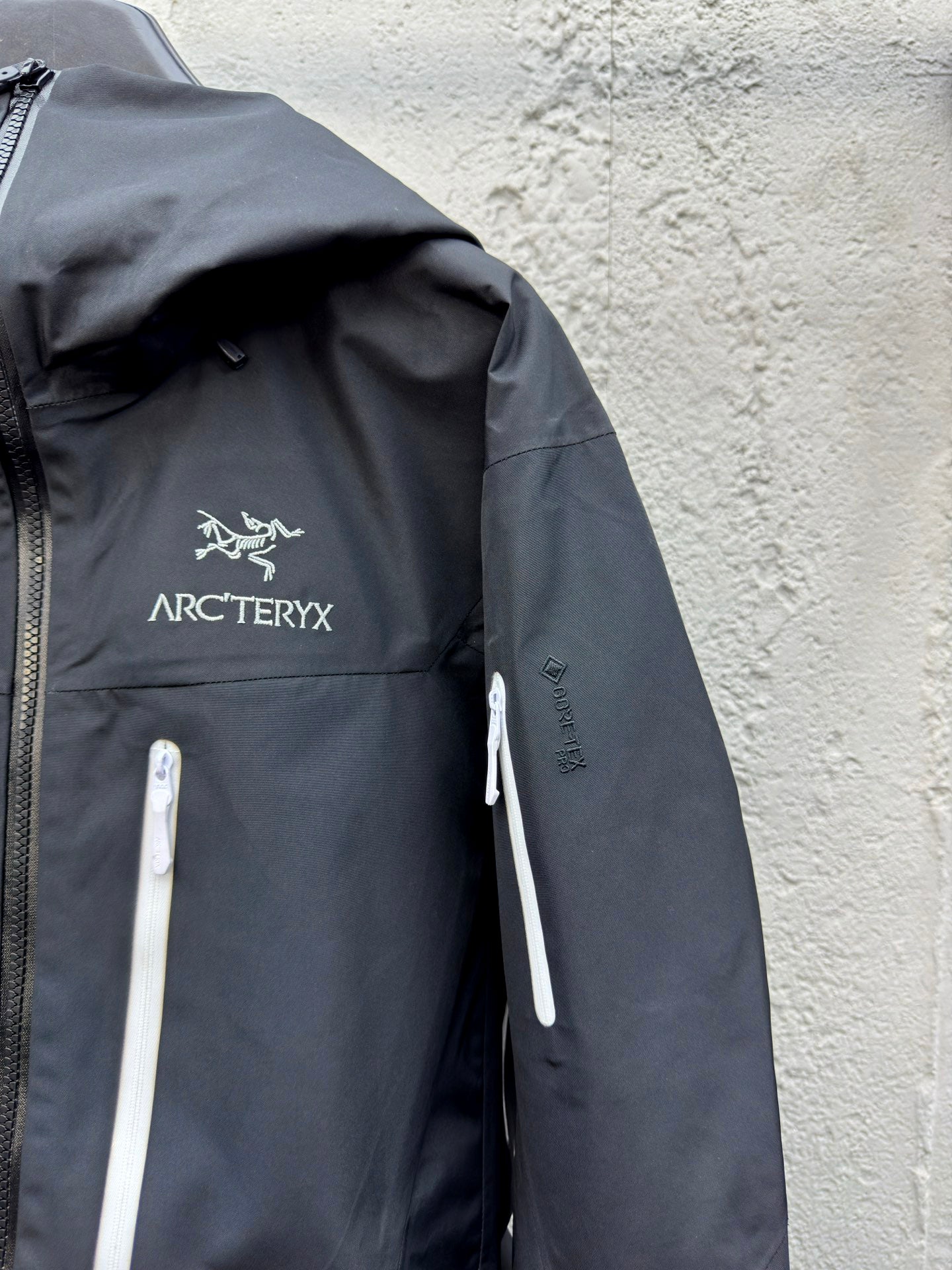 A Alpha SV 6 Hardshell Sweatshirt Black