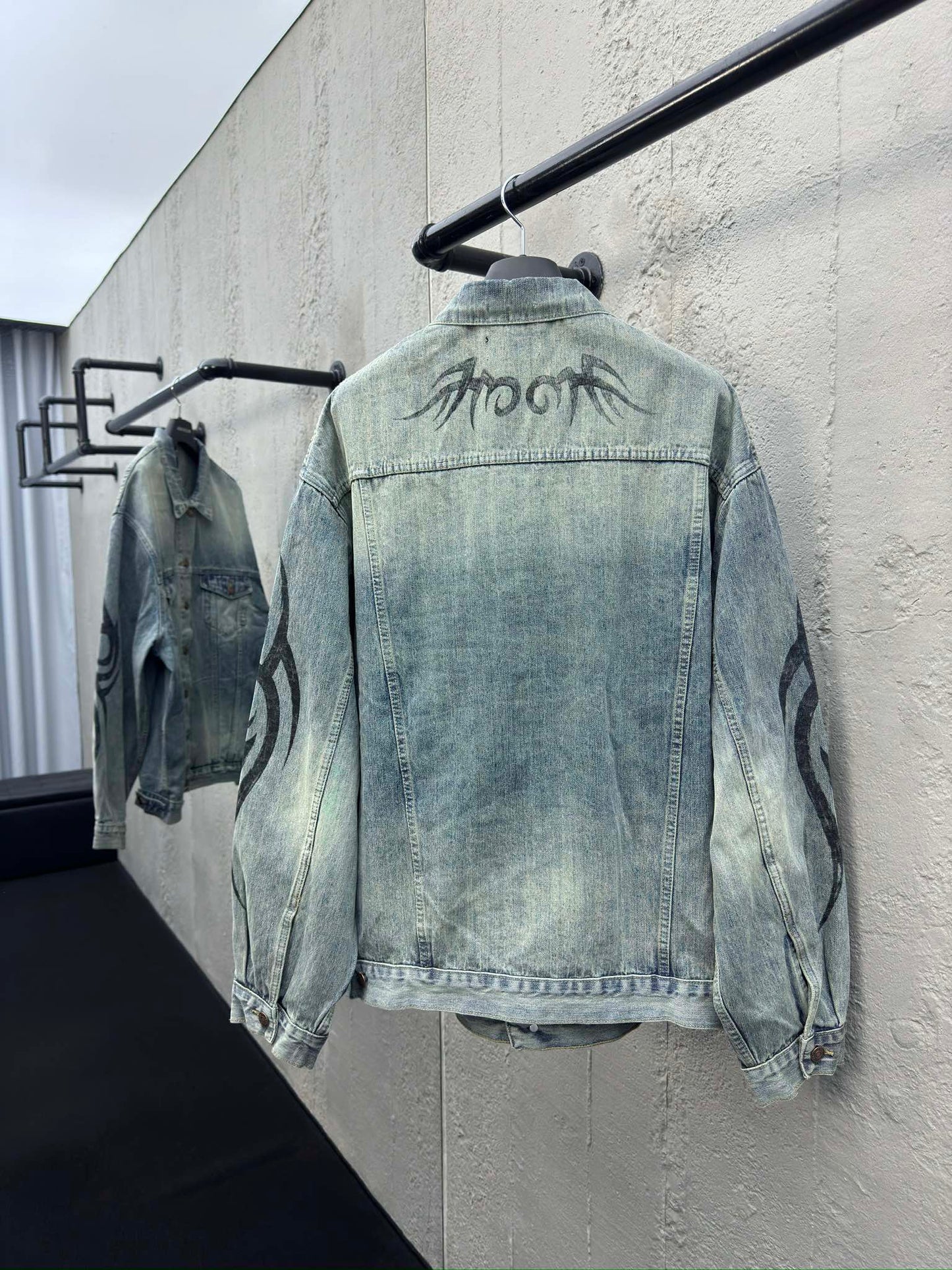 B hand-painted graffiti denim jacket