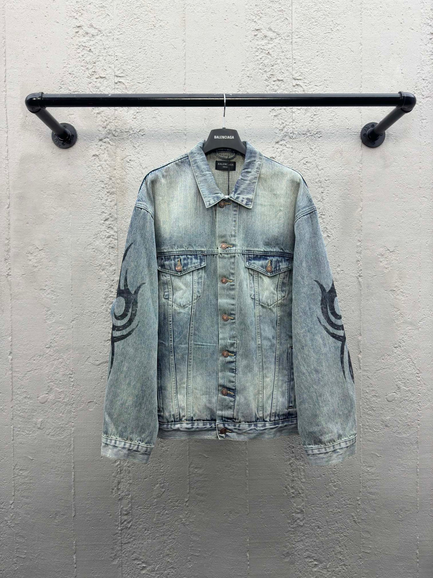 B hand-painted graffiti denim jacket