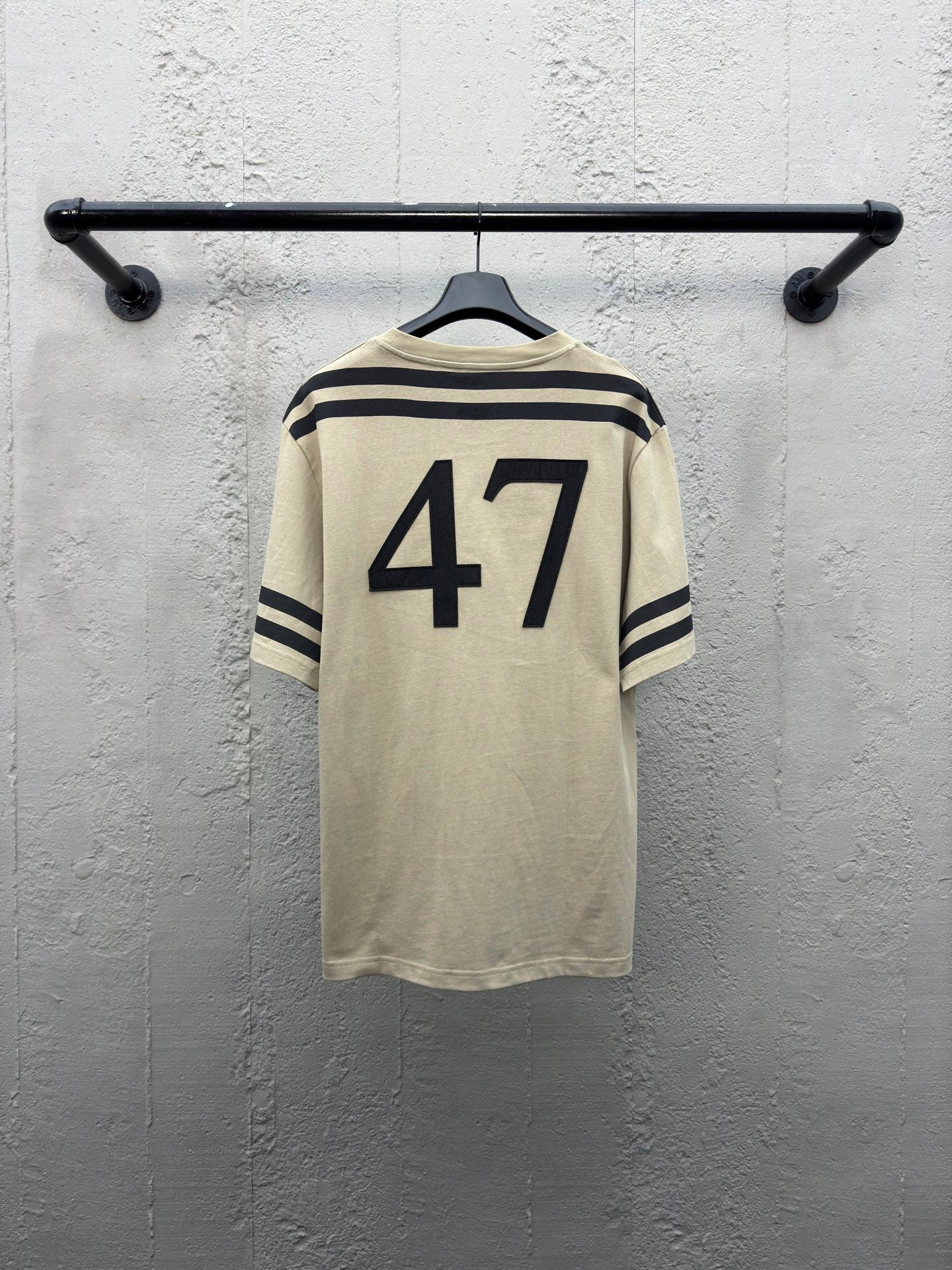 D Flocking short sleeve with five star emblem