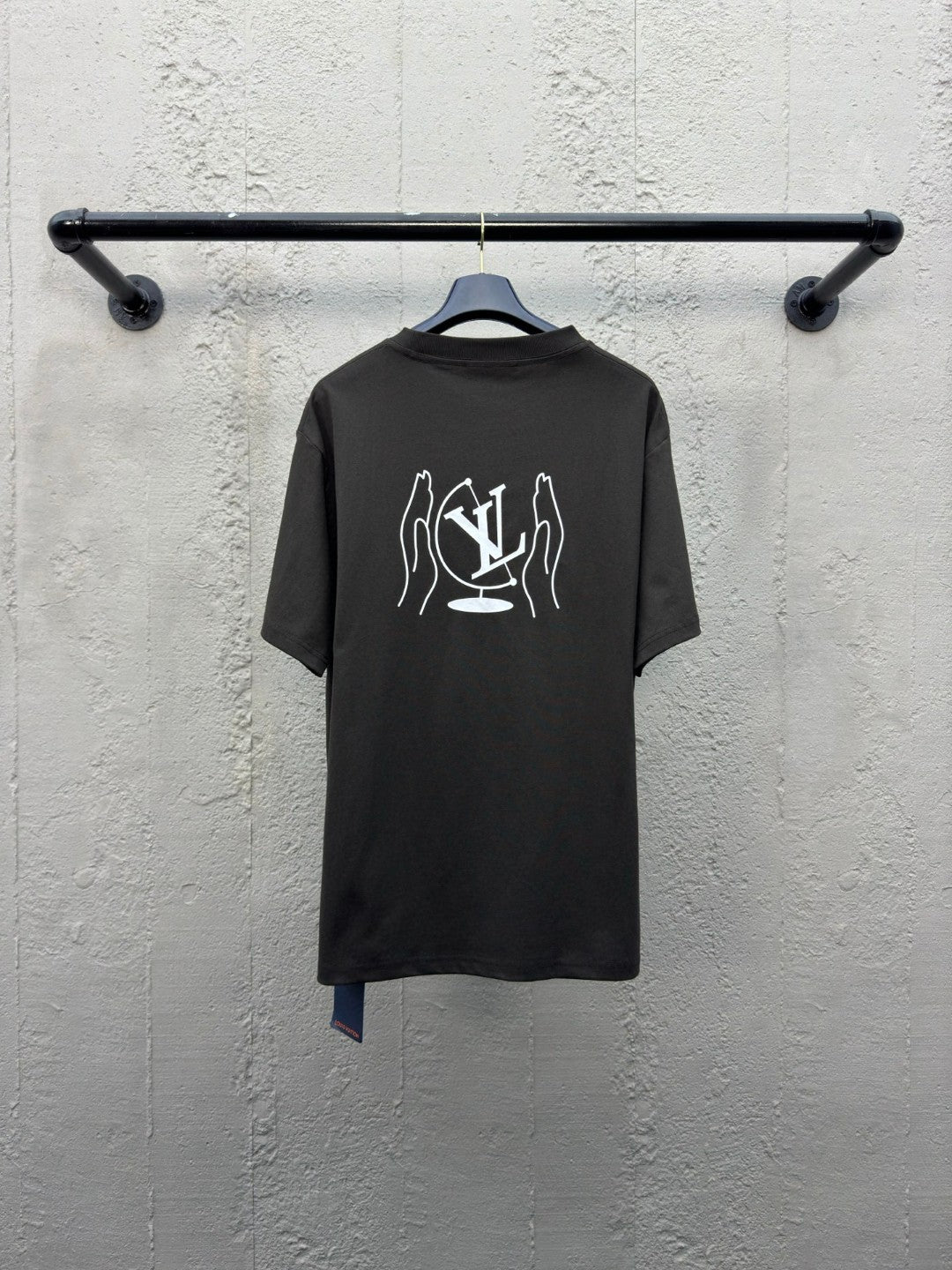 1V 2025SS Compass Print T-Shirt