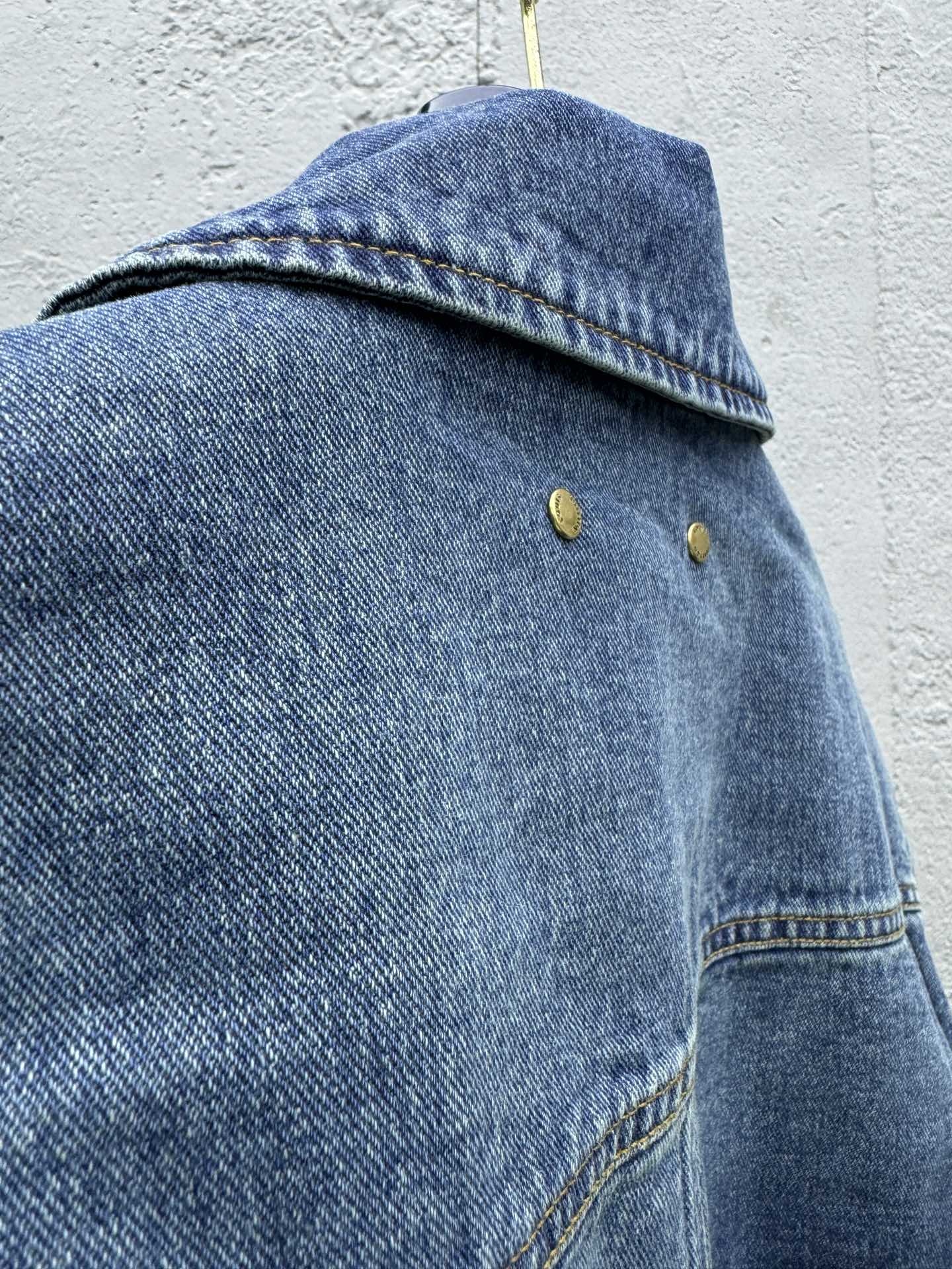 1V 25SS embossed pocket denim jacket