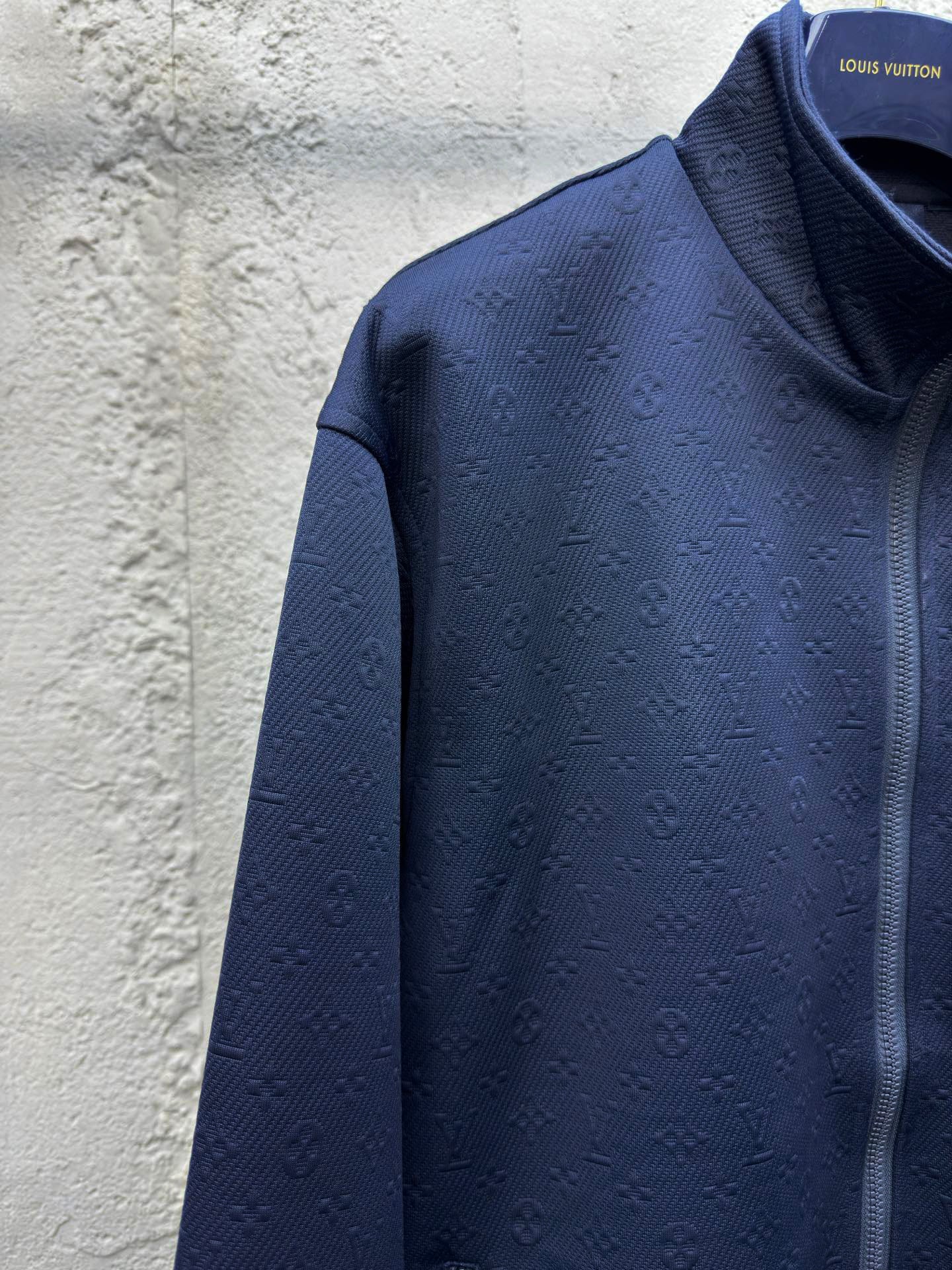 1V jacquard sweater jacket