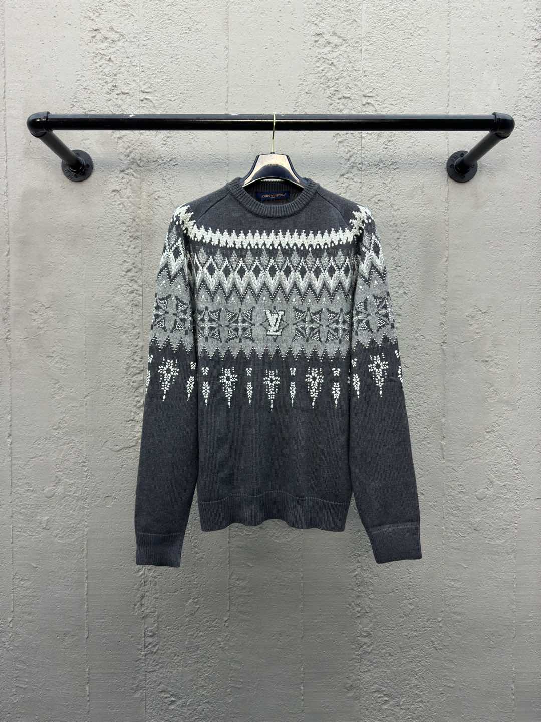 1V SKI Ski Series Beaded Sweater