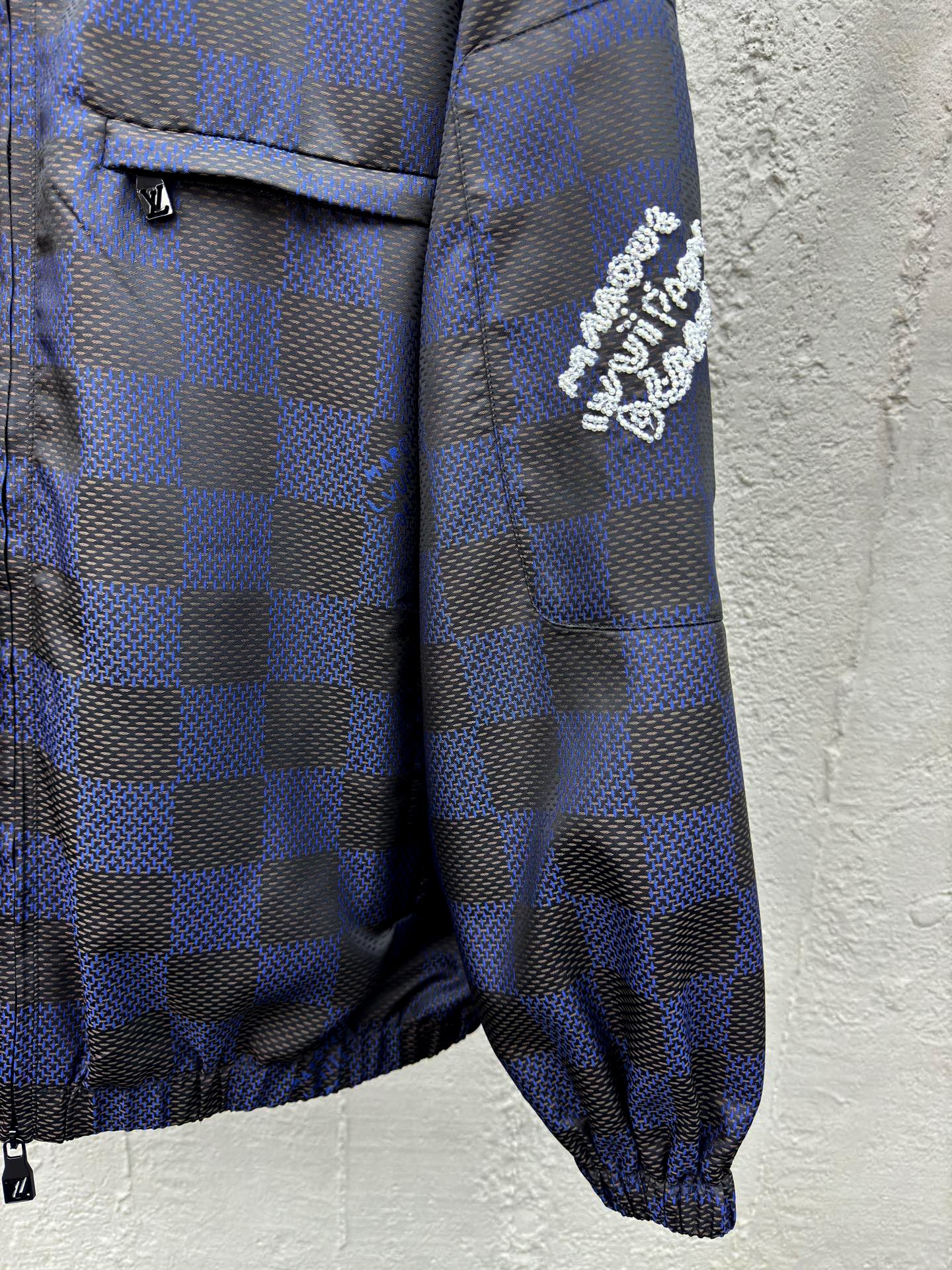 1V plaid woven jacket