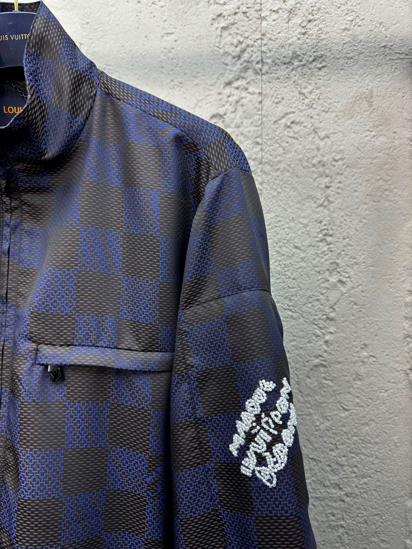 1V plaid woven jacket