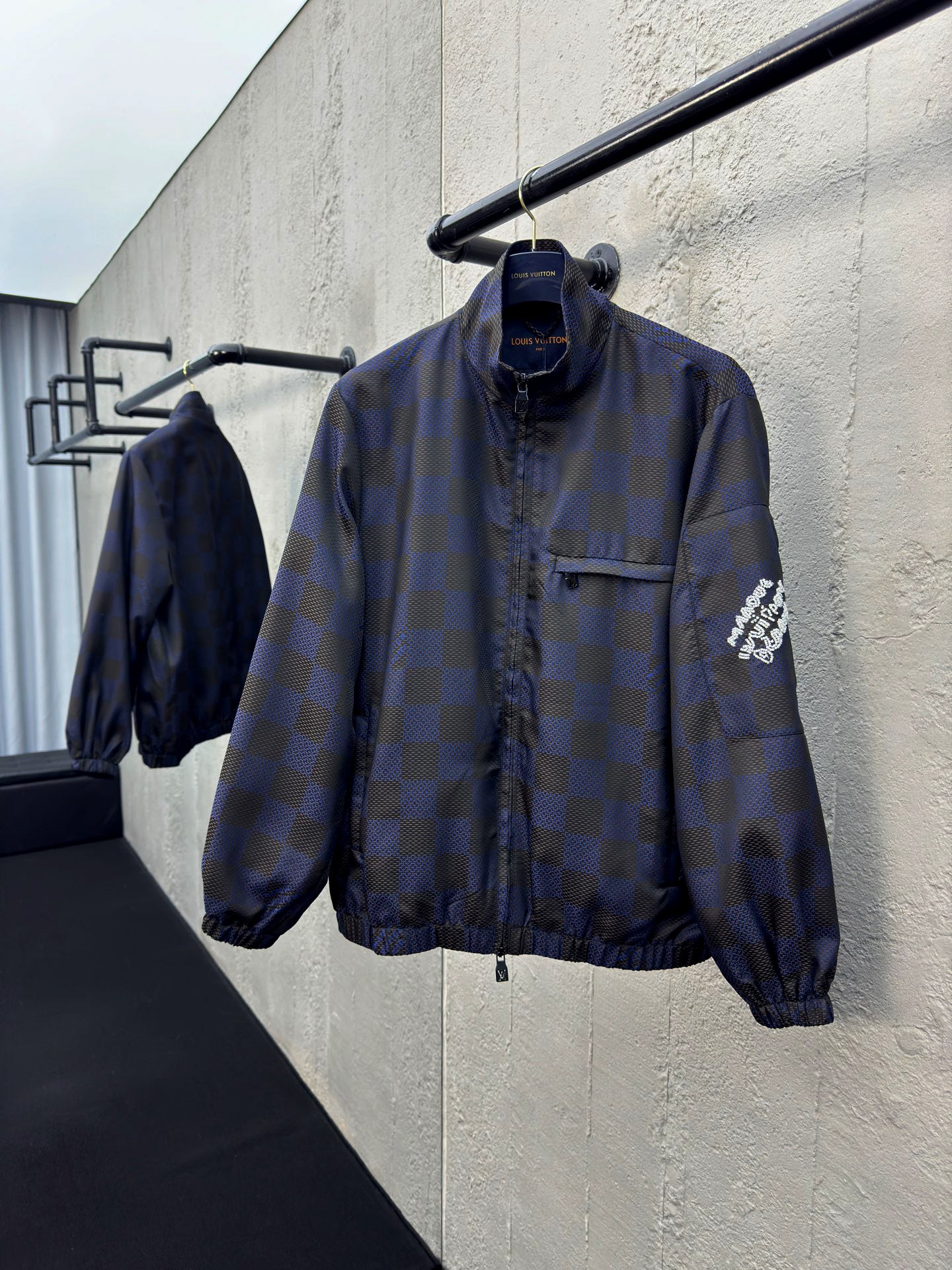 1V plaid woven jacket